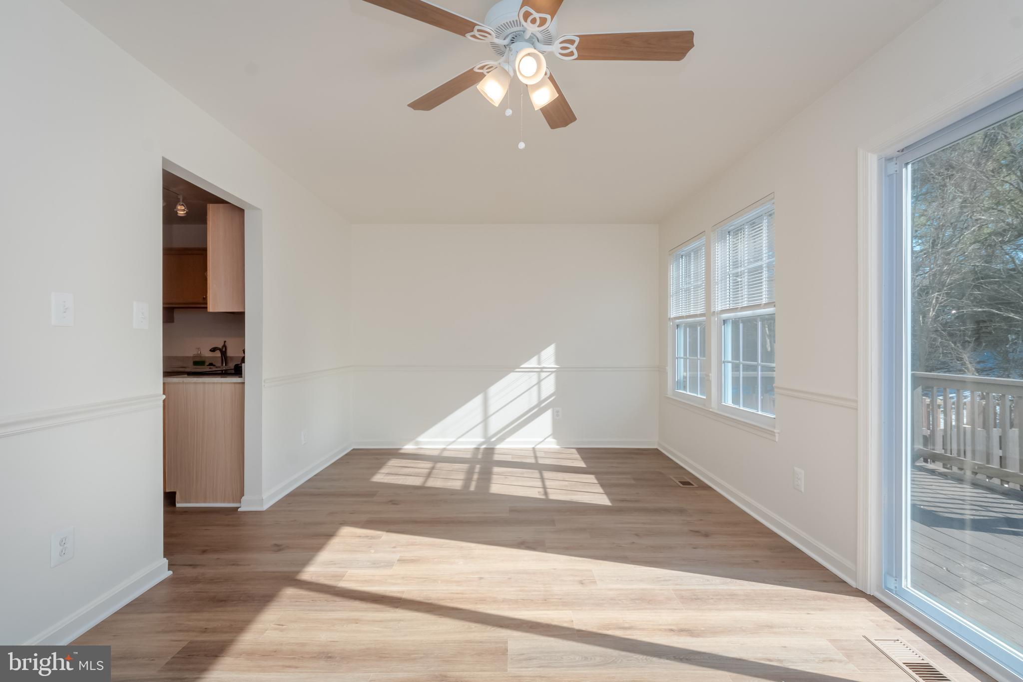 CONSTANT FRIENDSHIP - Residential