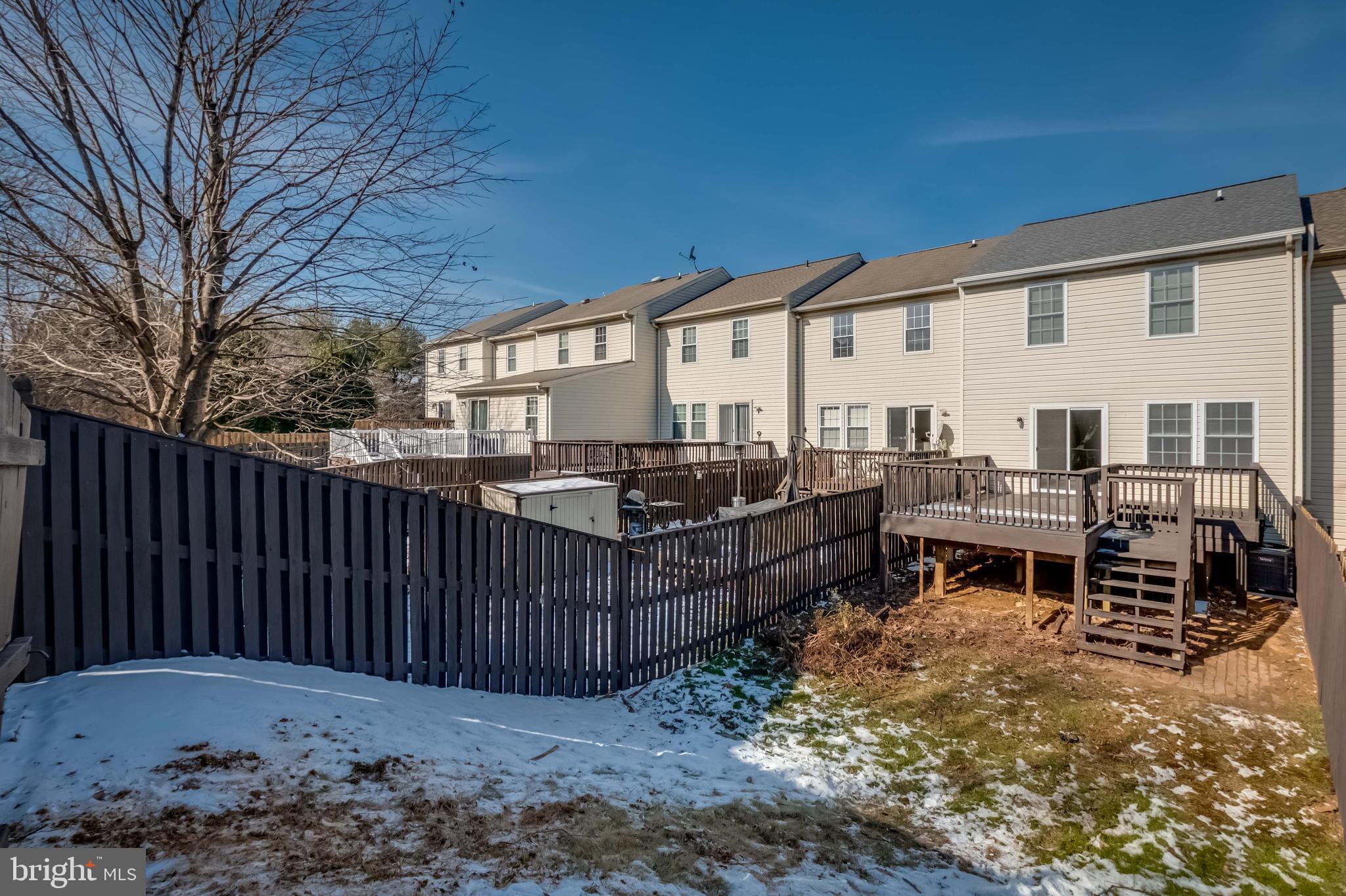 CONSTANT FRIENDSHIP - Residential