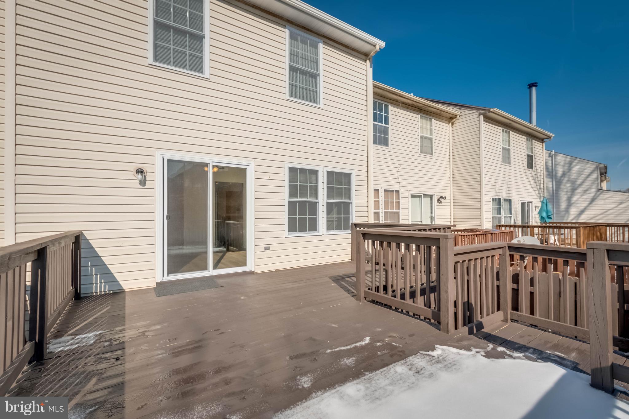 CONSTANT FRIENDSHIP - Residential