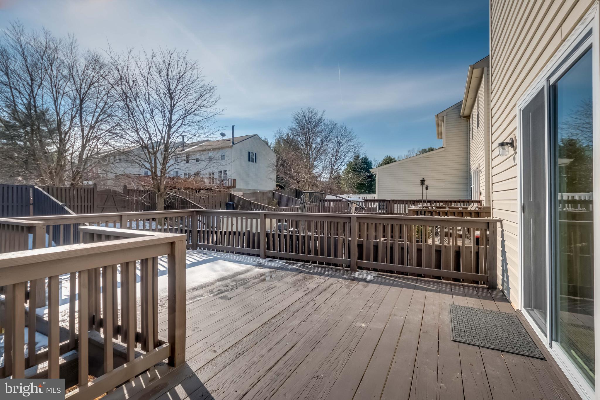 CONSTANT FRIENDSHIP - Residential