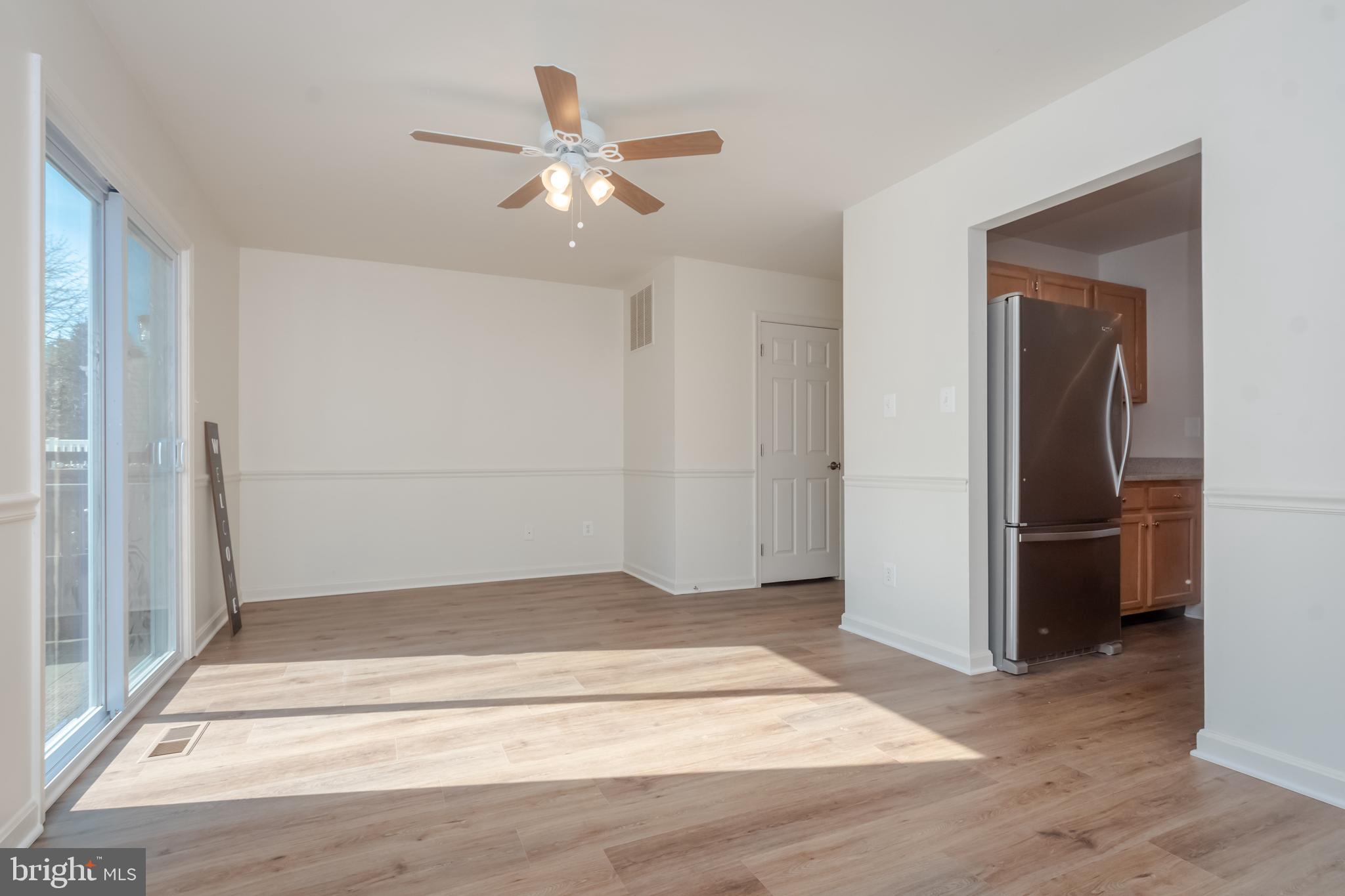 CONSTANT FRIENDSHIP - Residential