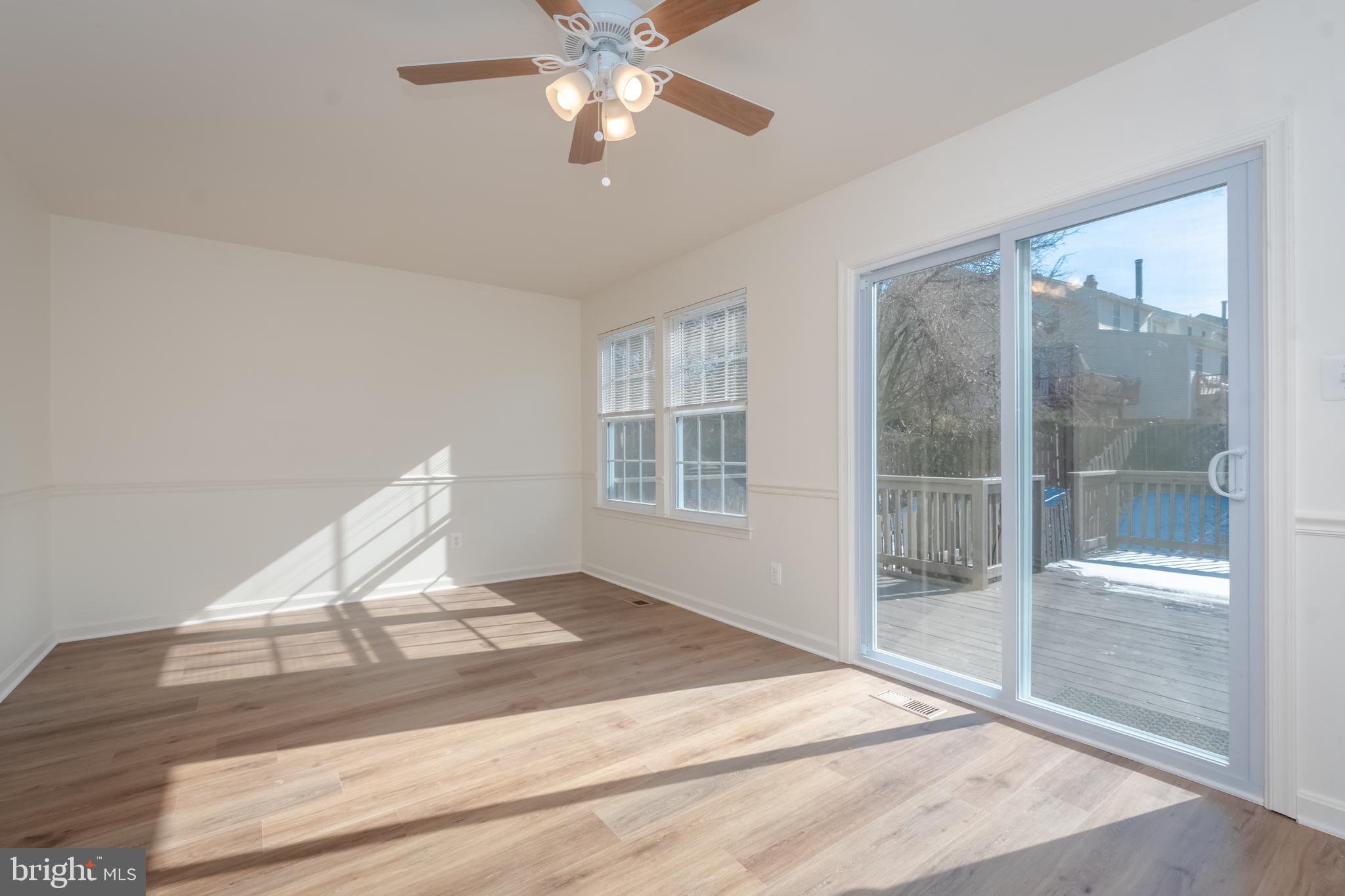 CONSTANT FRIENDSHIP - Residential