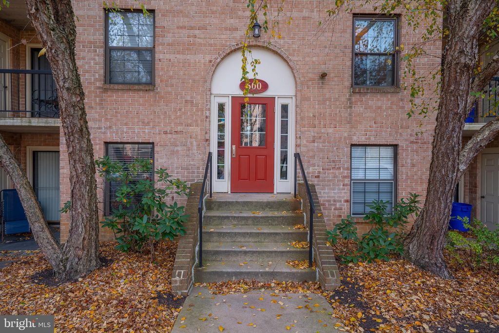Photo of 620 Washington Place #20, CHESTERBROOK, PA 19087 (MLS # PACT2112502)