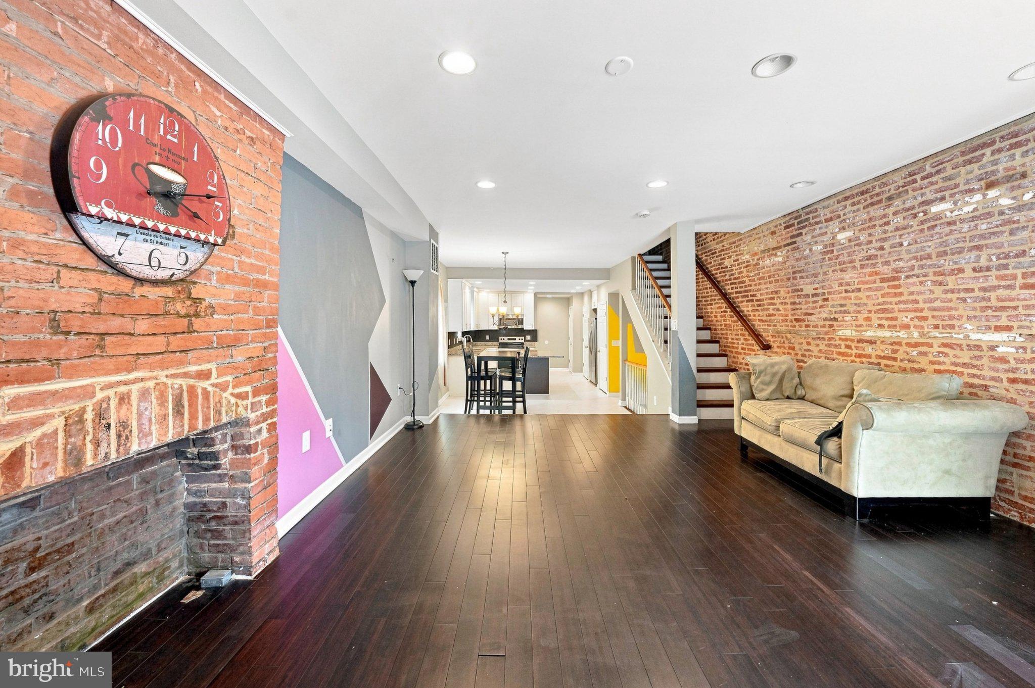 231 N CHESTER STREET