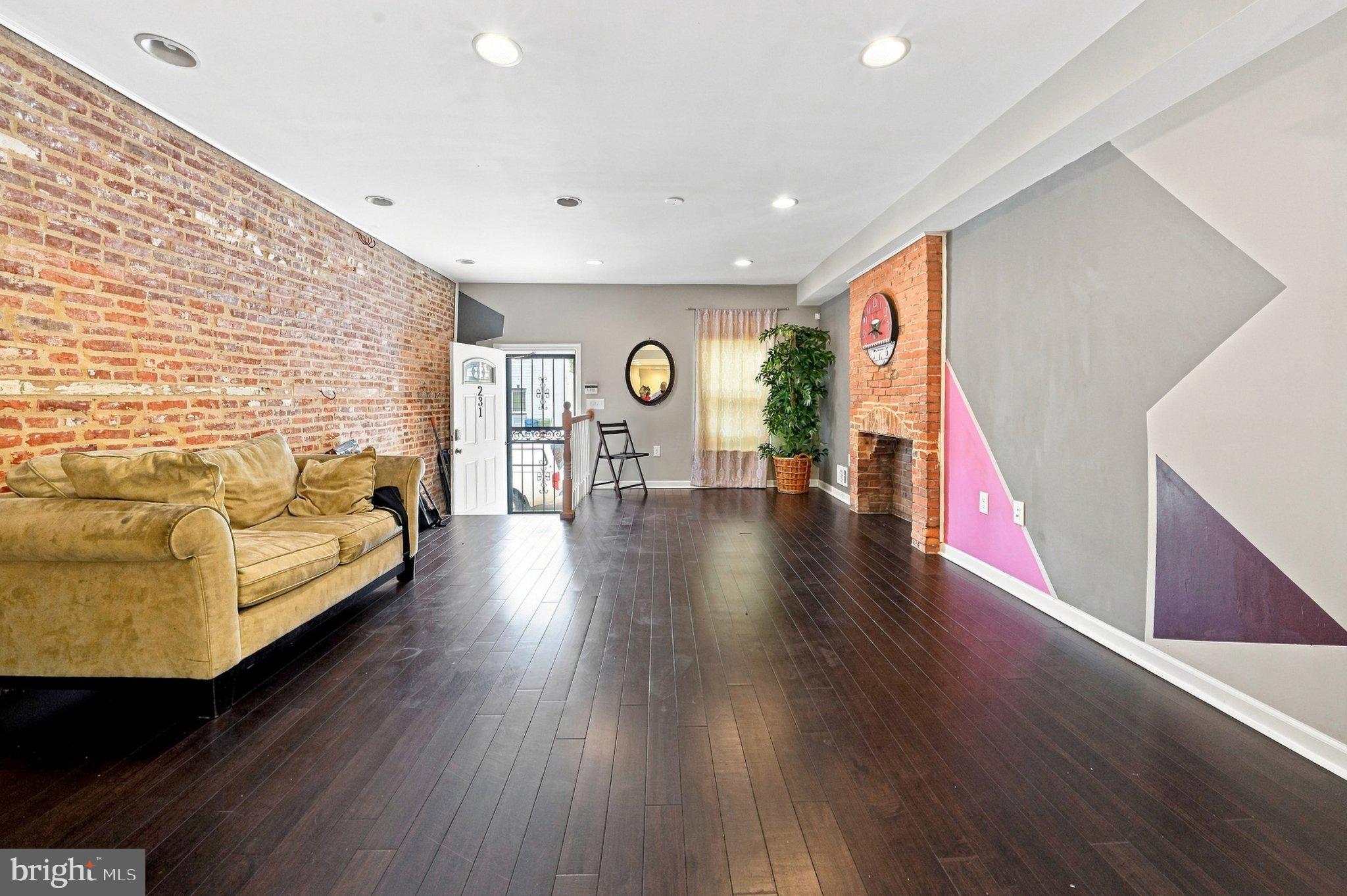 231 N CHESTER STREET