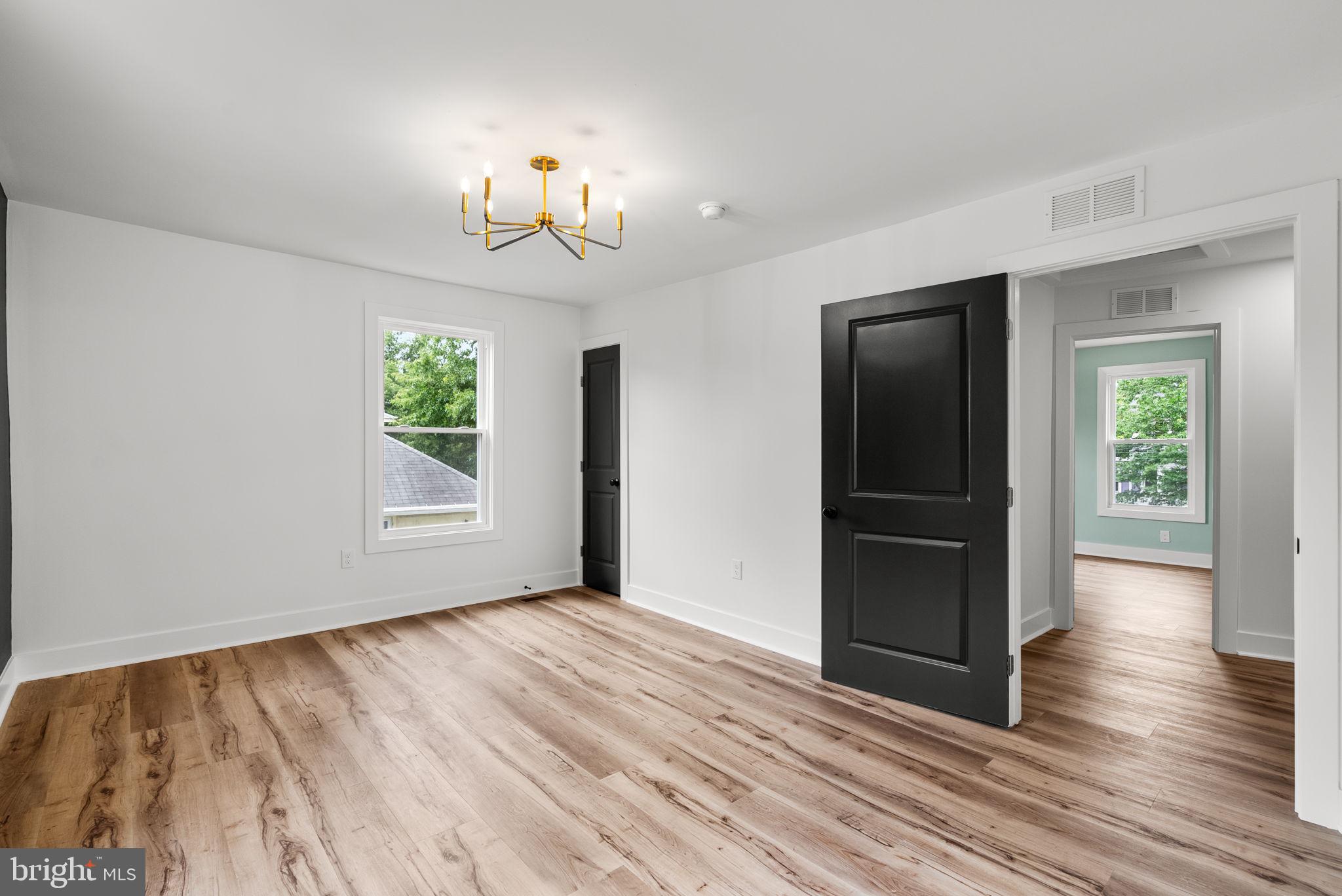 HISTORIC HYATTSVILLE - Residential