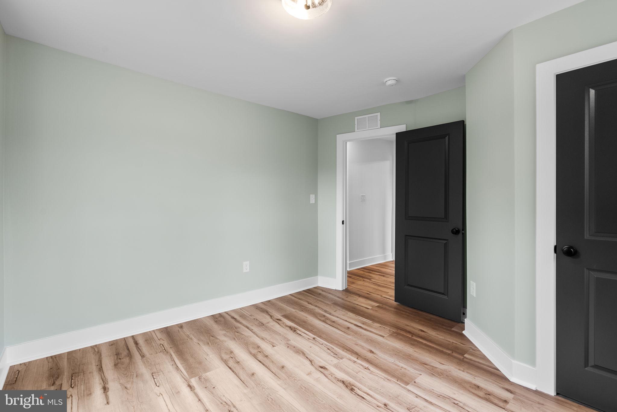 HISTORIC HYATTSVILLE - Residential