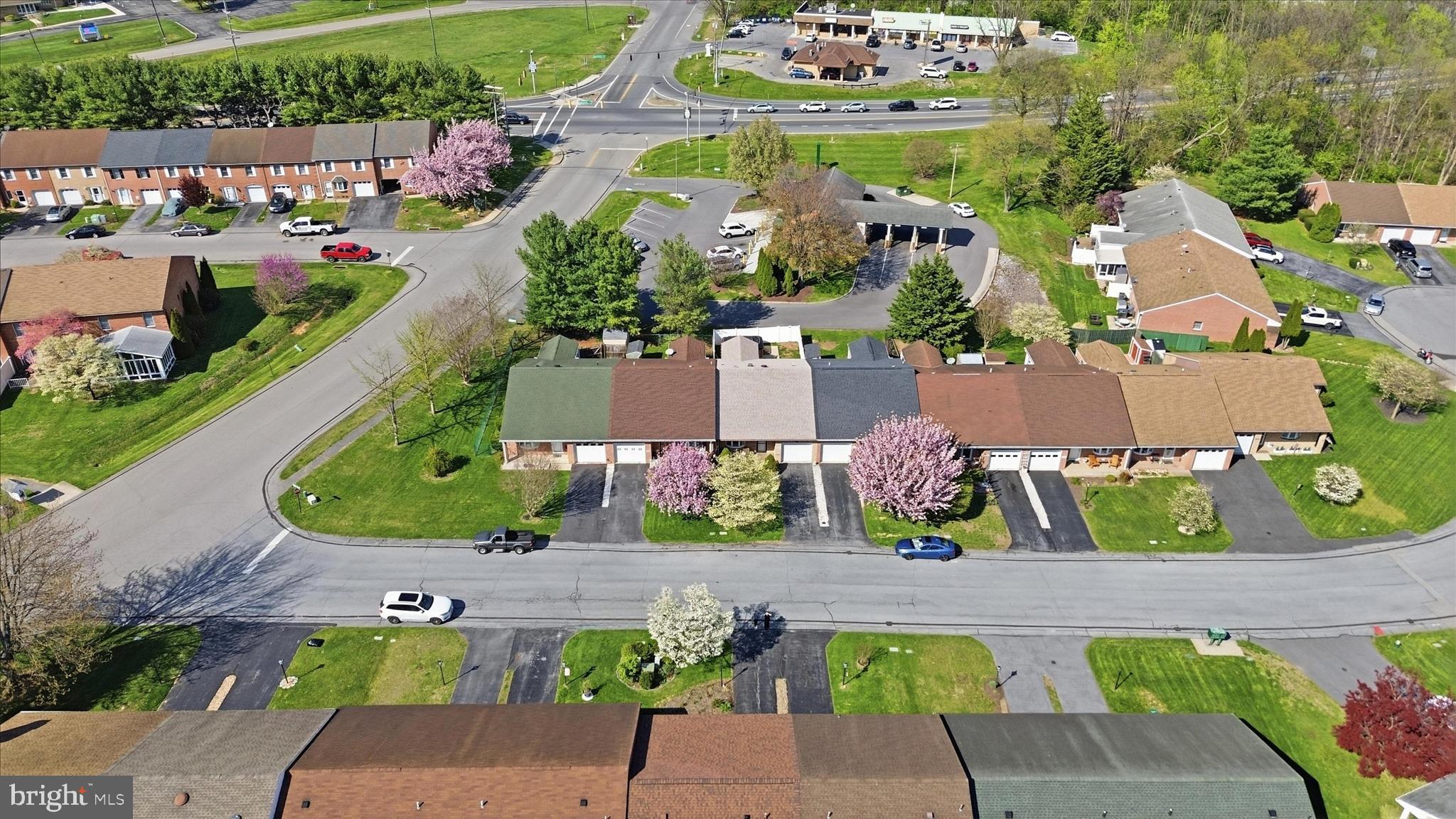 TOWNE OAK VILLAGE - Residential