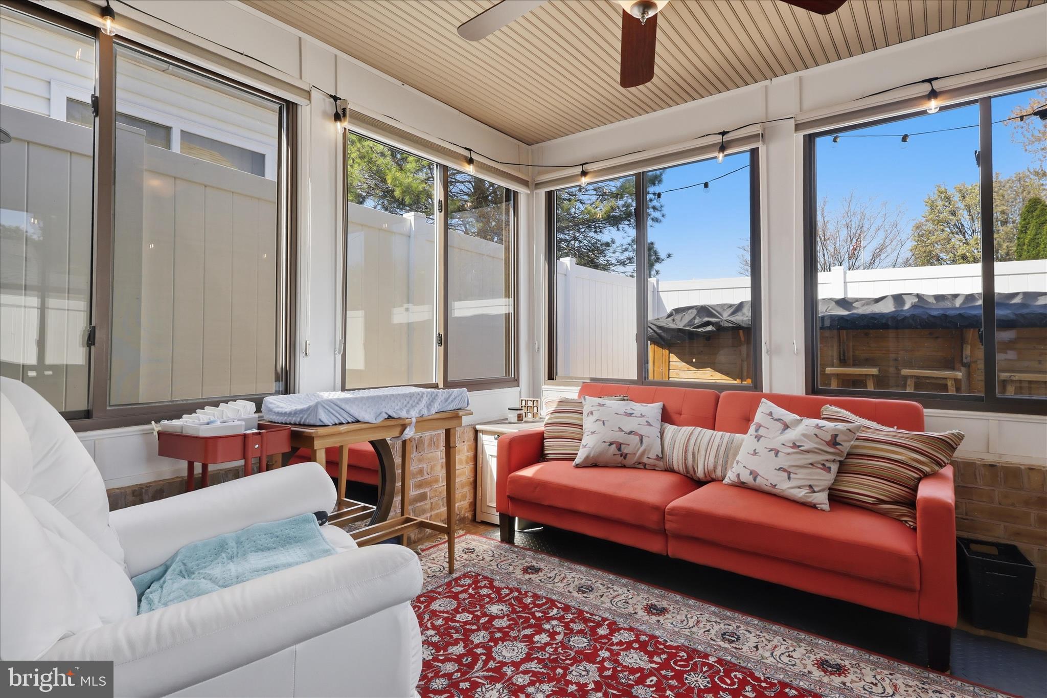 TOWNE OAK VILLAGE - Residential