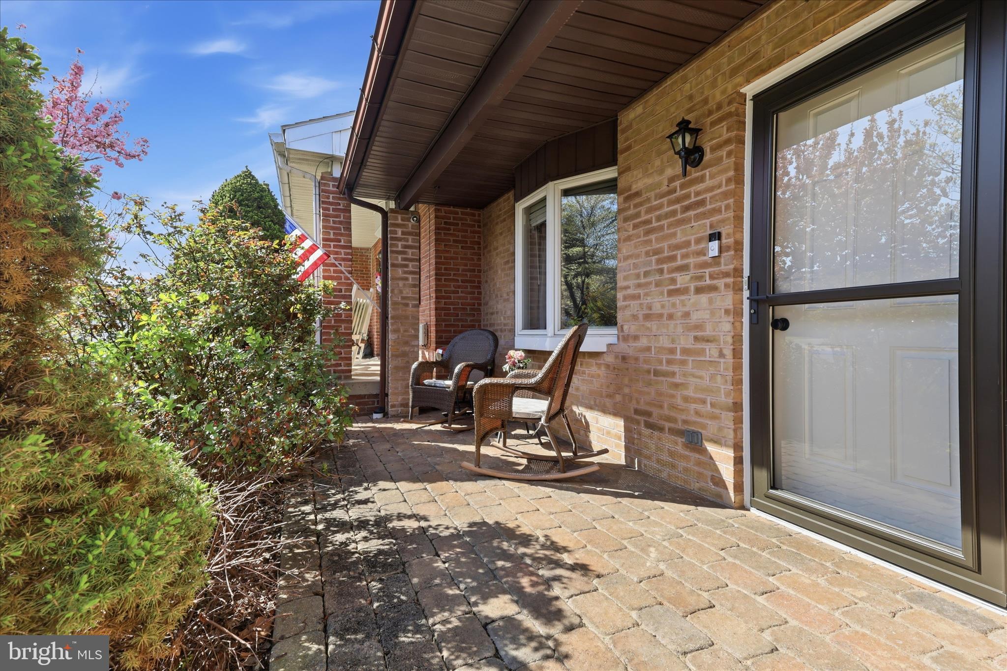 TOWNE OAK VILLAGE - Residential