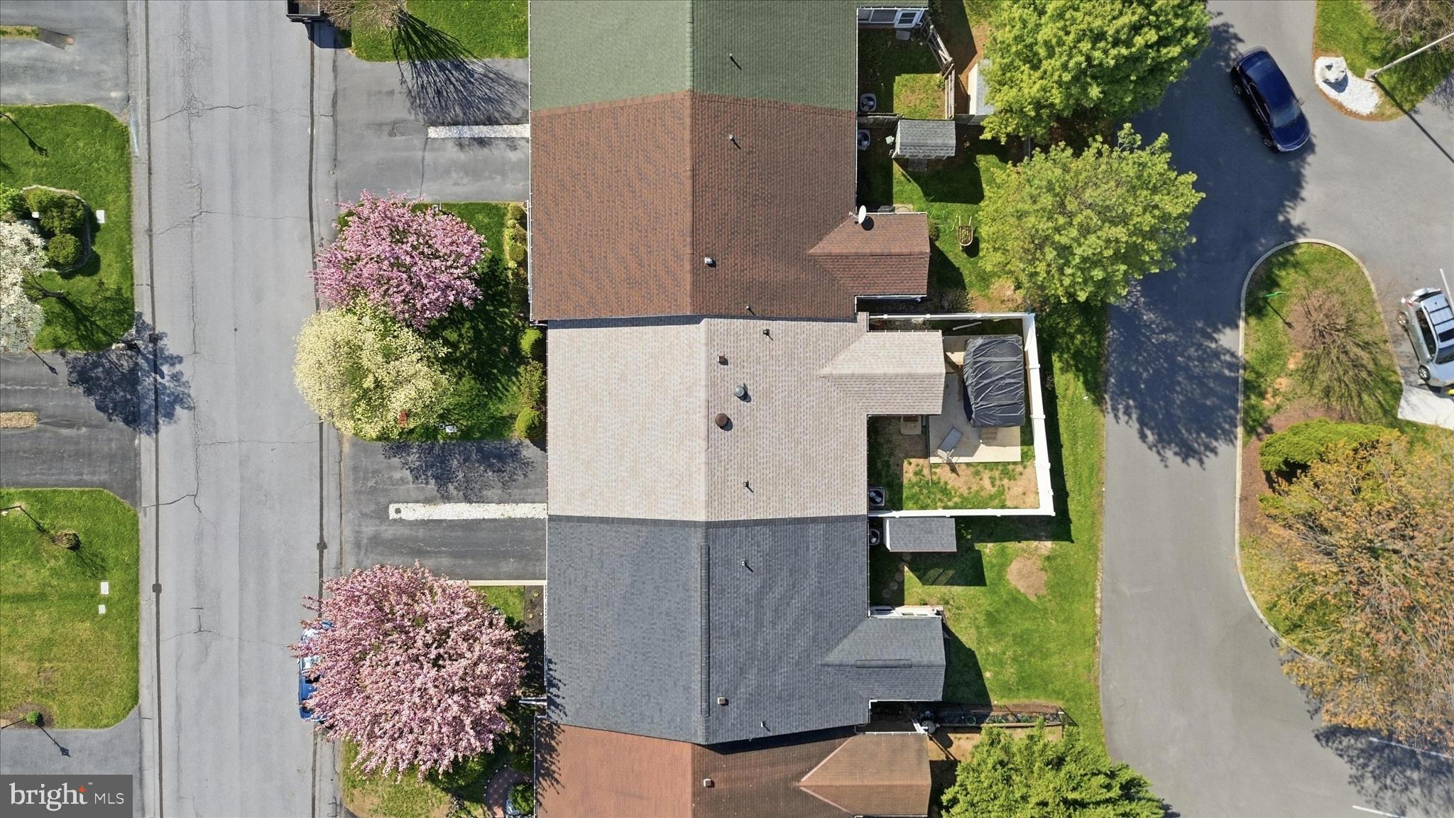 TOWNE OAK VILLAGE - Residential