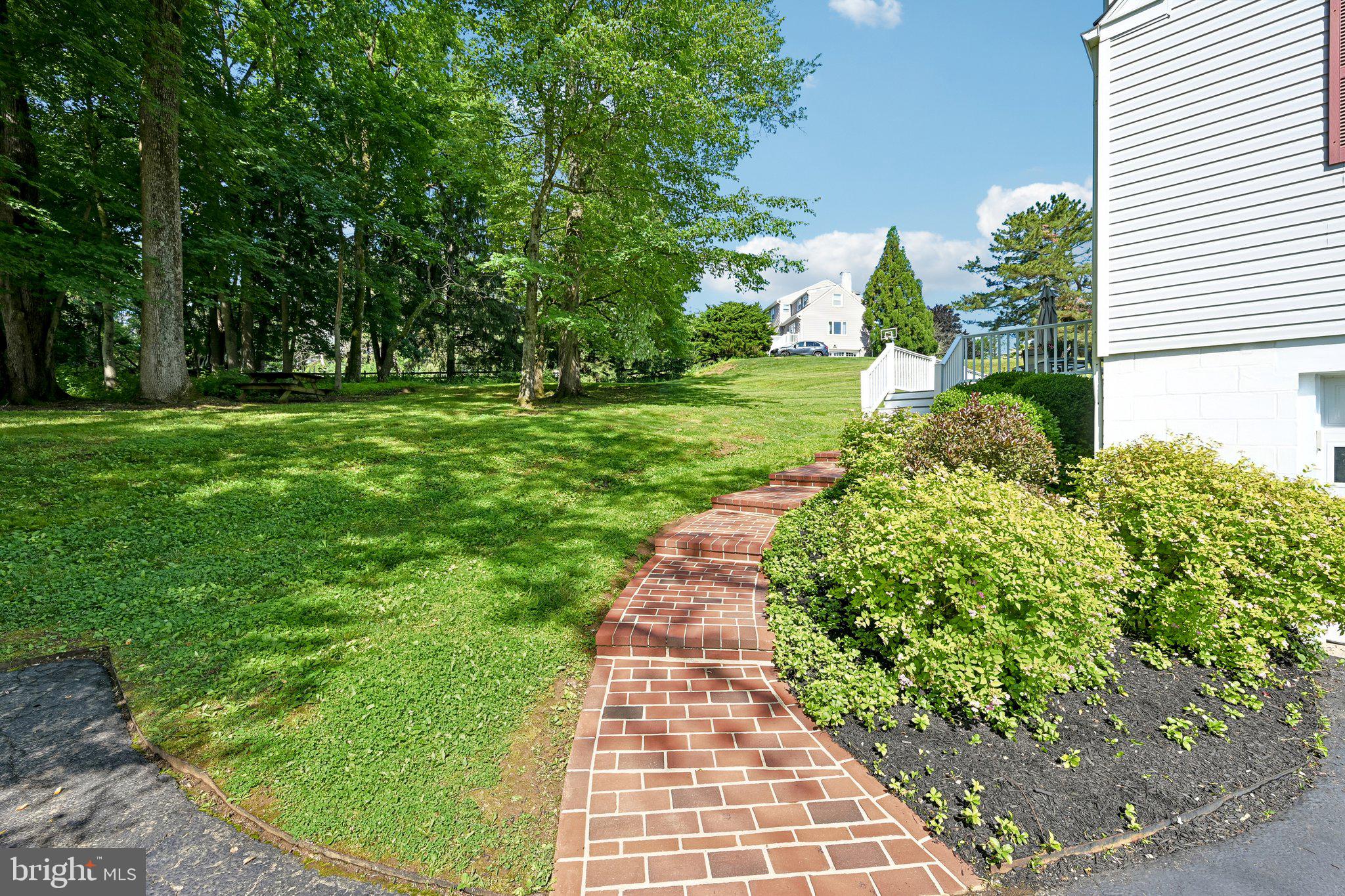 36 DOGWOOD LANE