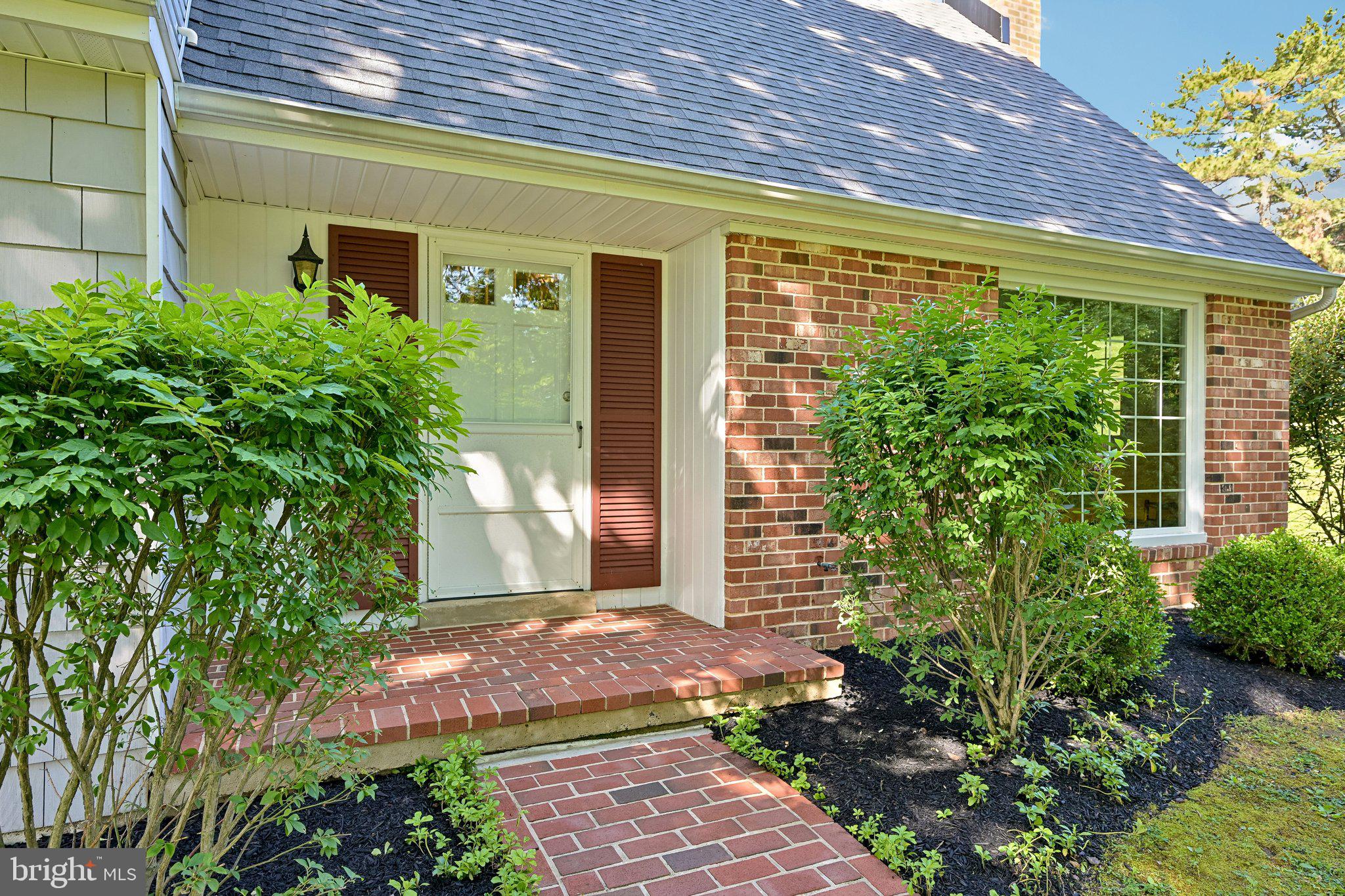 36 DOGWOOD LANE