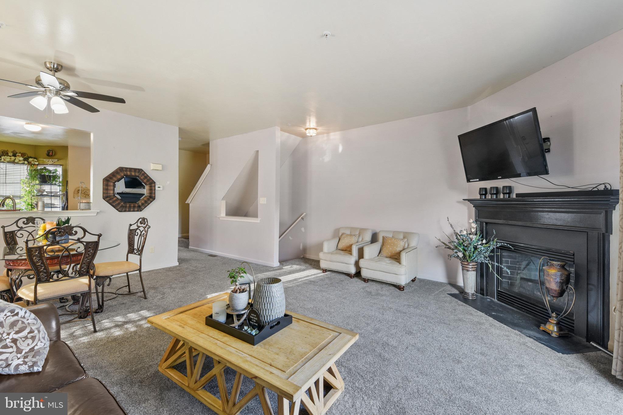 PERSIMMON CREEK - Residential