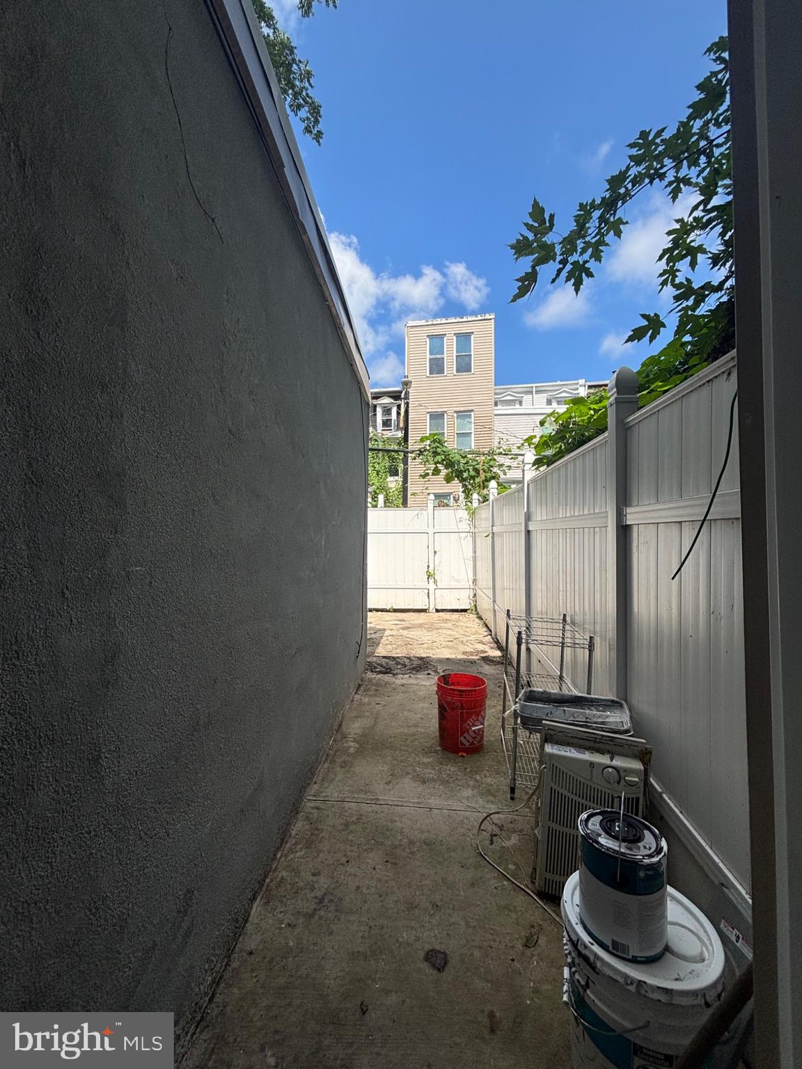 GERMANTOWN (EAST) - Residential