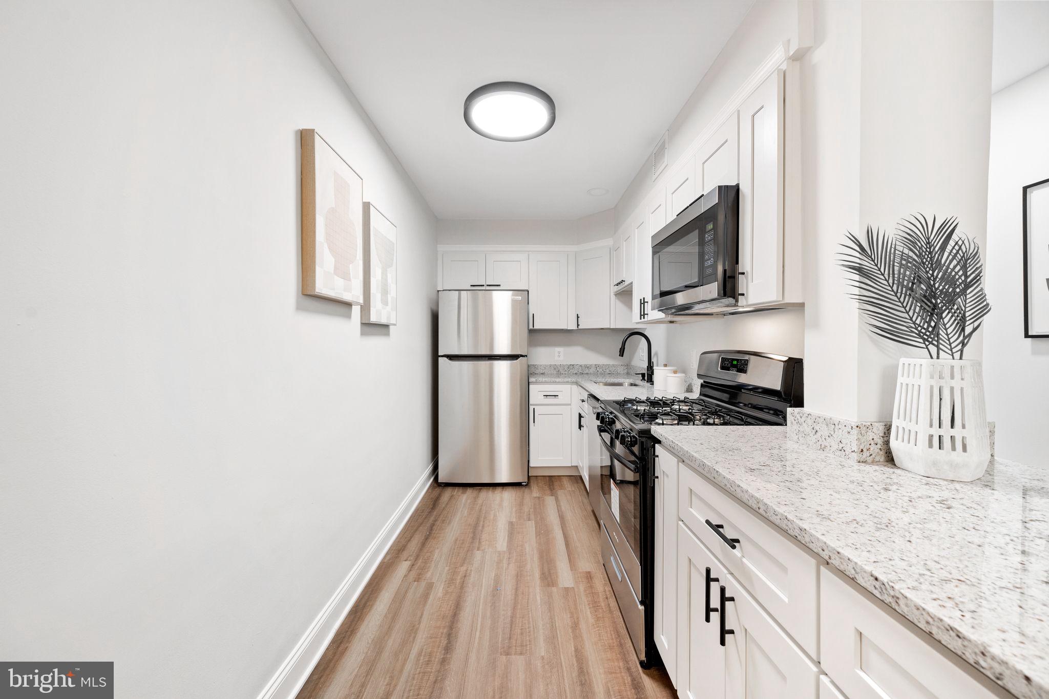 WEST SPRING - Residential