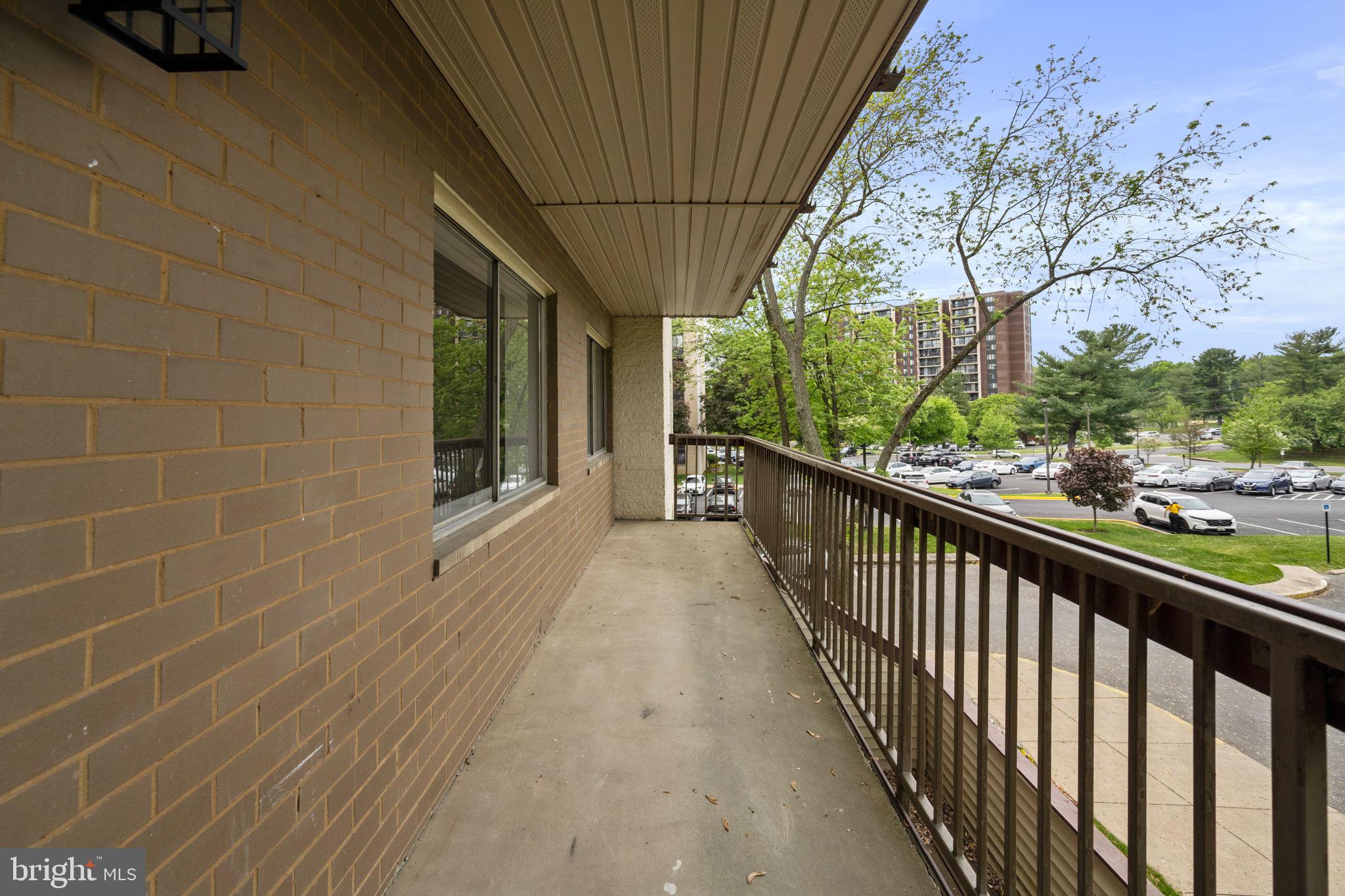 WEST SPRING - Residential