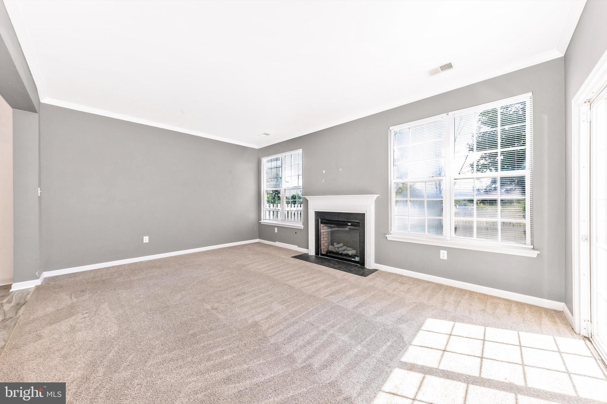 KENSINGTON VILLAS - Residential