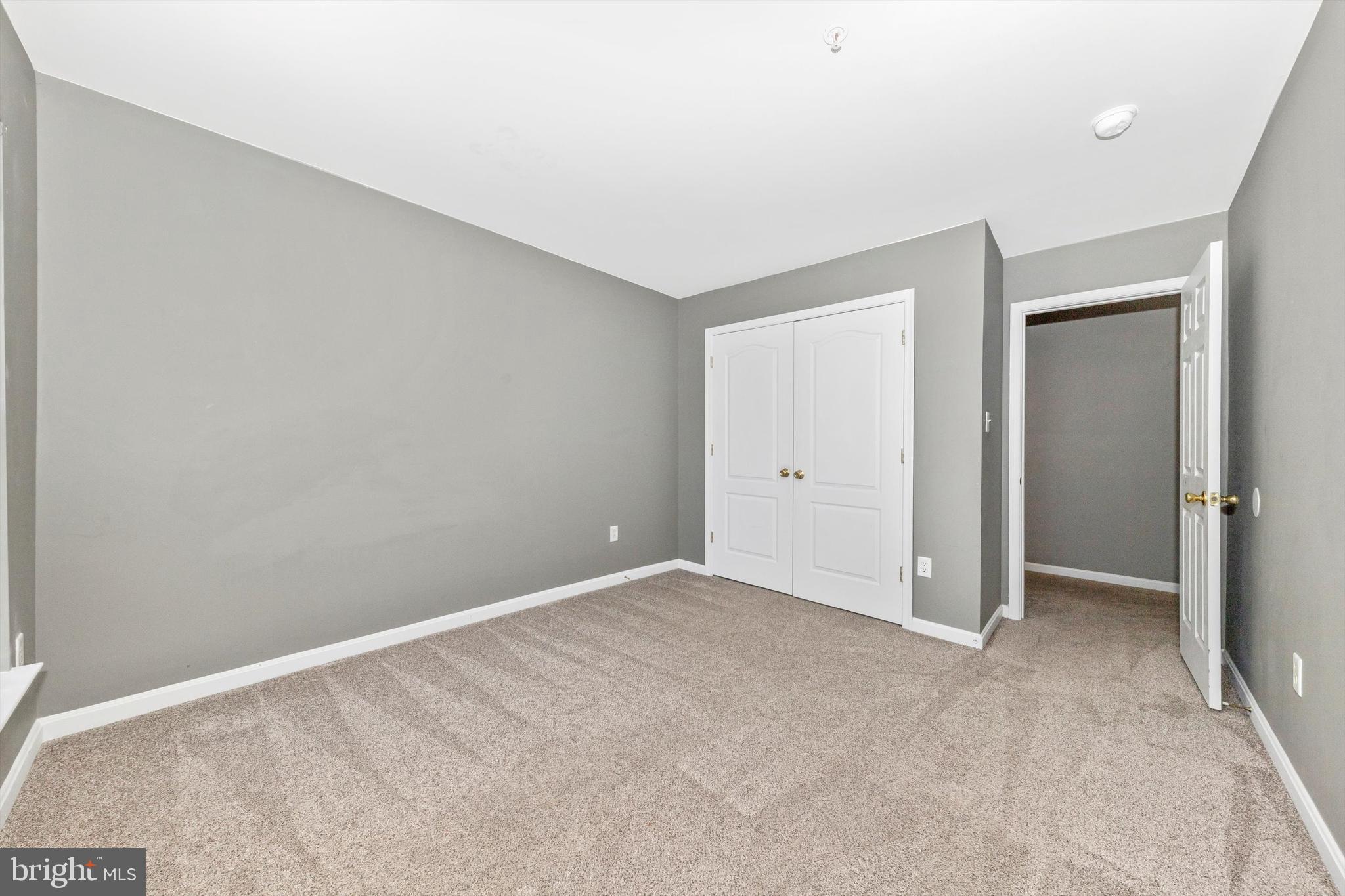 KENSINGTON VILLAS - Residential