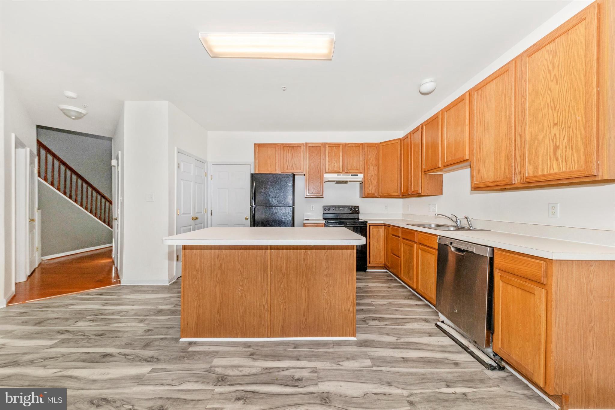 KENSINGTON VILLAS - Residential