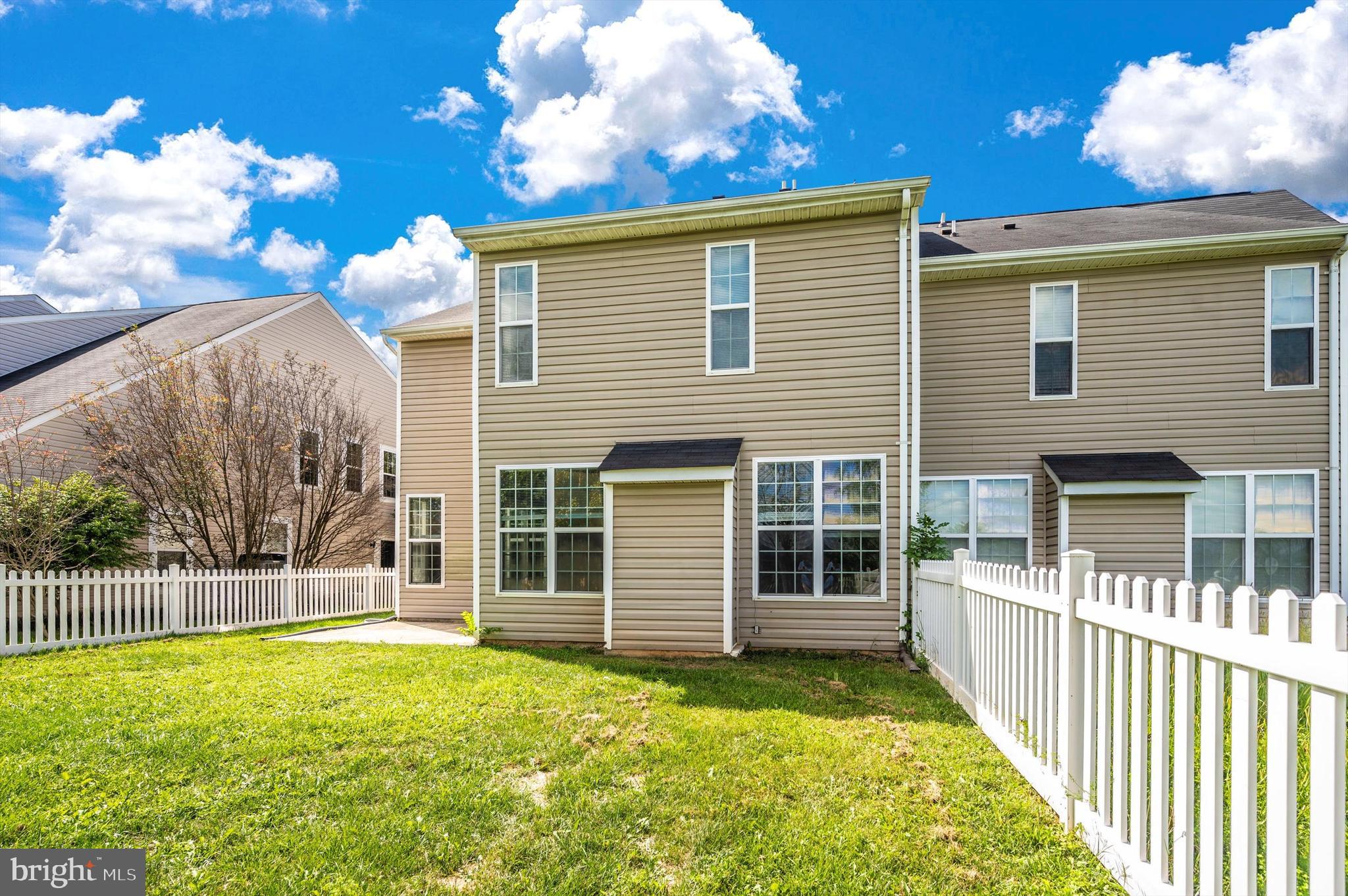 KENSINGTON VILLAS - Residential