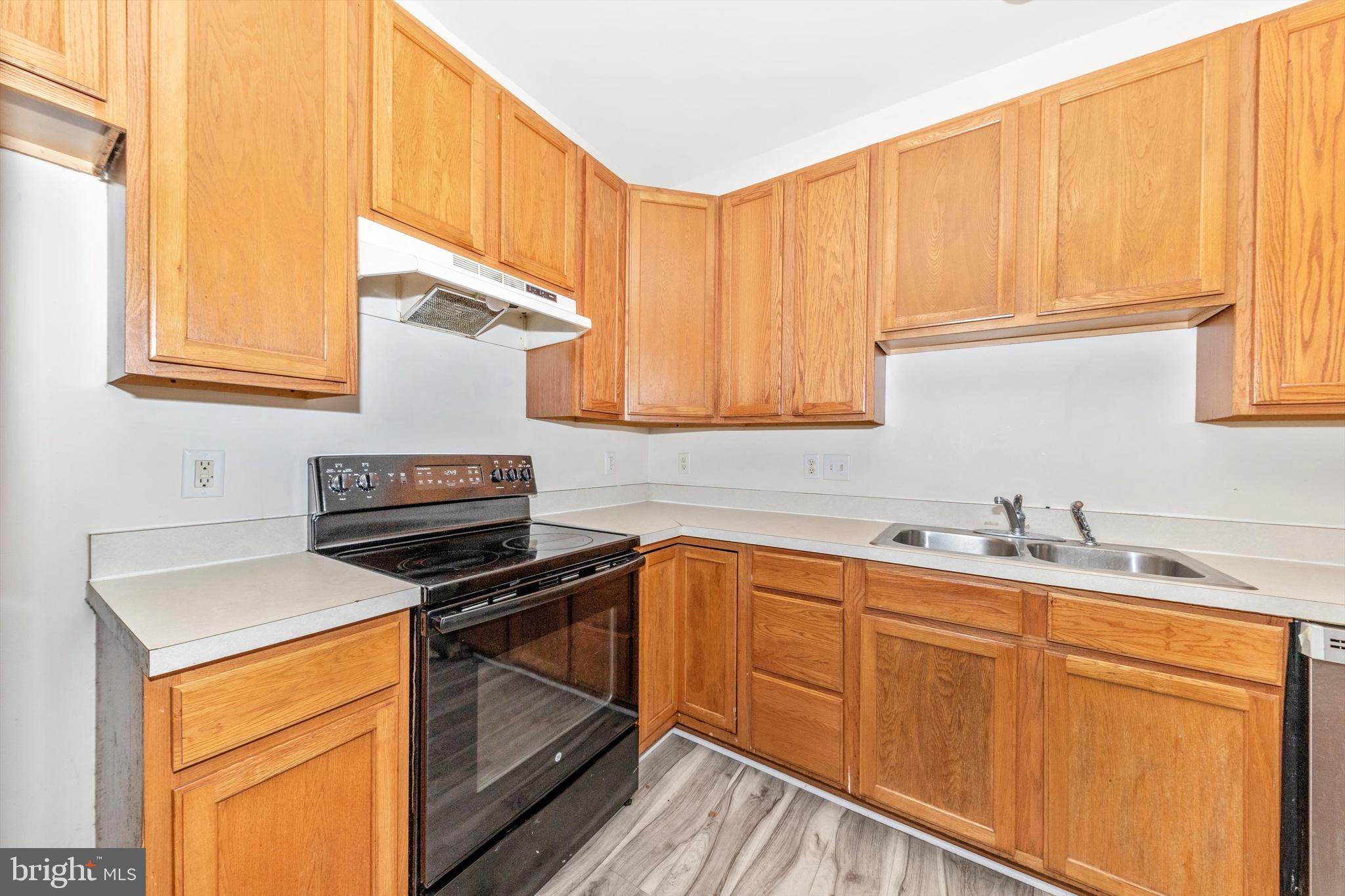 KENSINGTON VILLAS - Residential