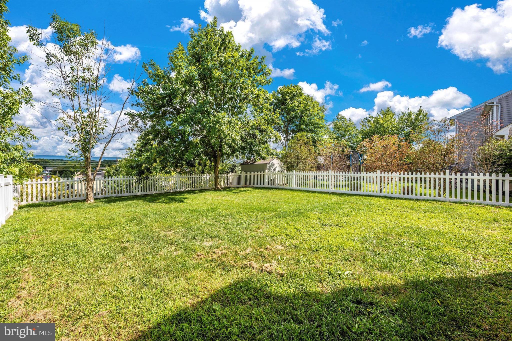 KENSINGTON VILLAS - Residential