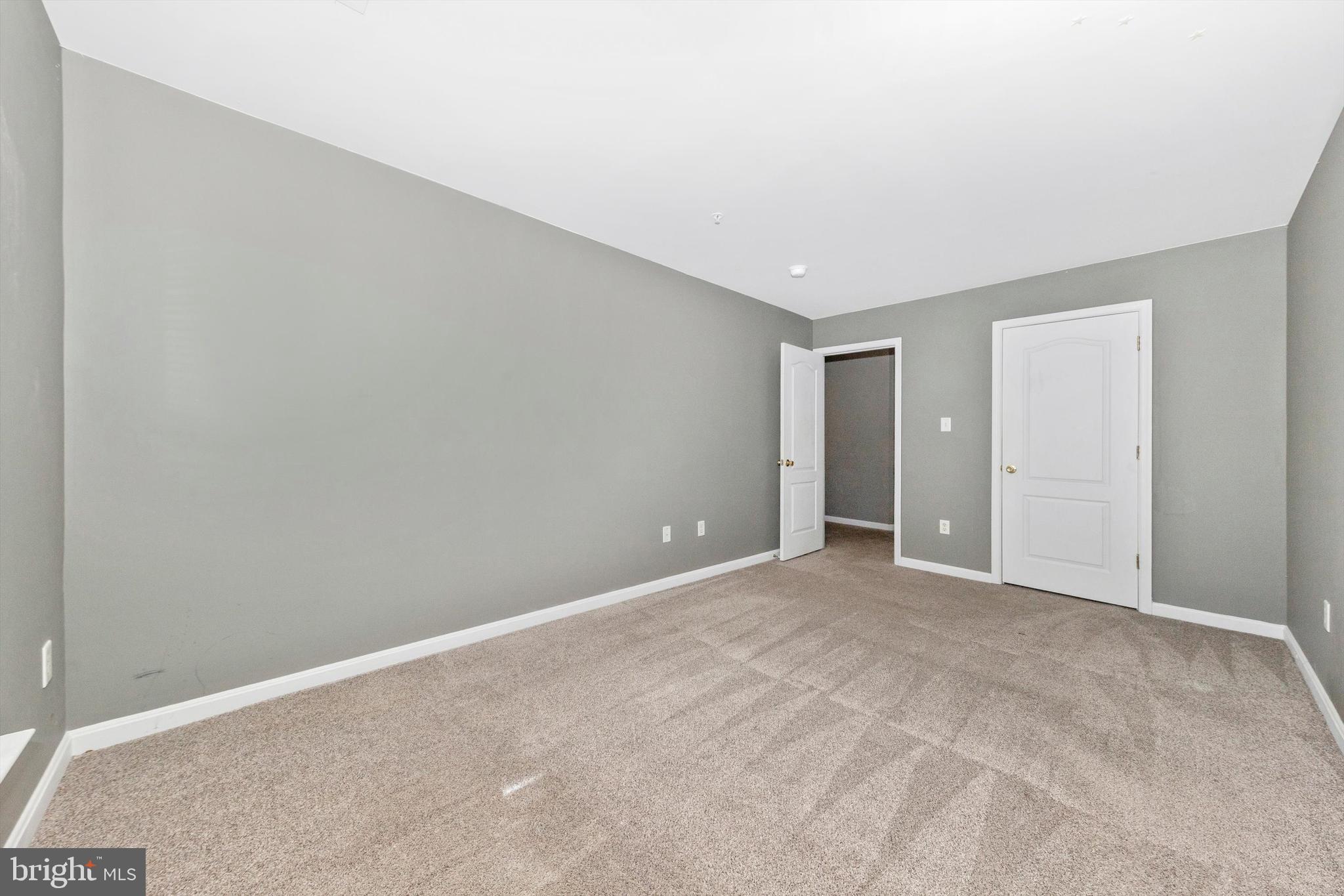 KENSINGTON VILLAS - Residential