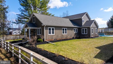 Homes For Sale - 1418 Route 212<br/> QUAKERTOWN, PA 18951