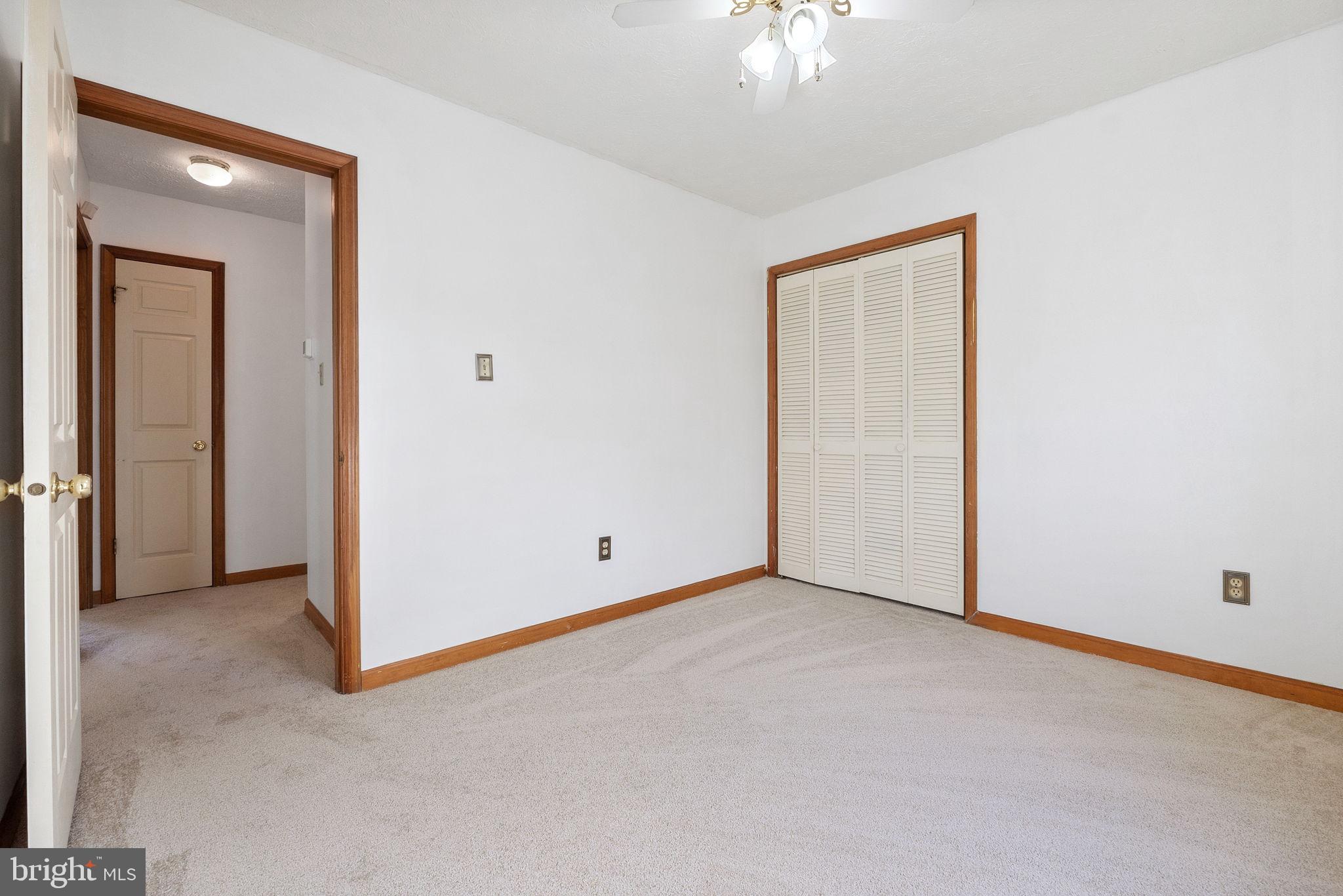 PEMBROKE GROVE - Residential