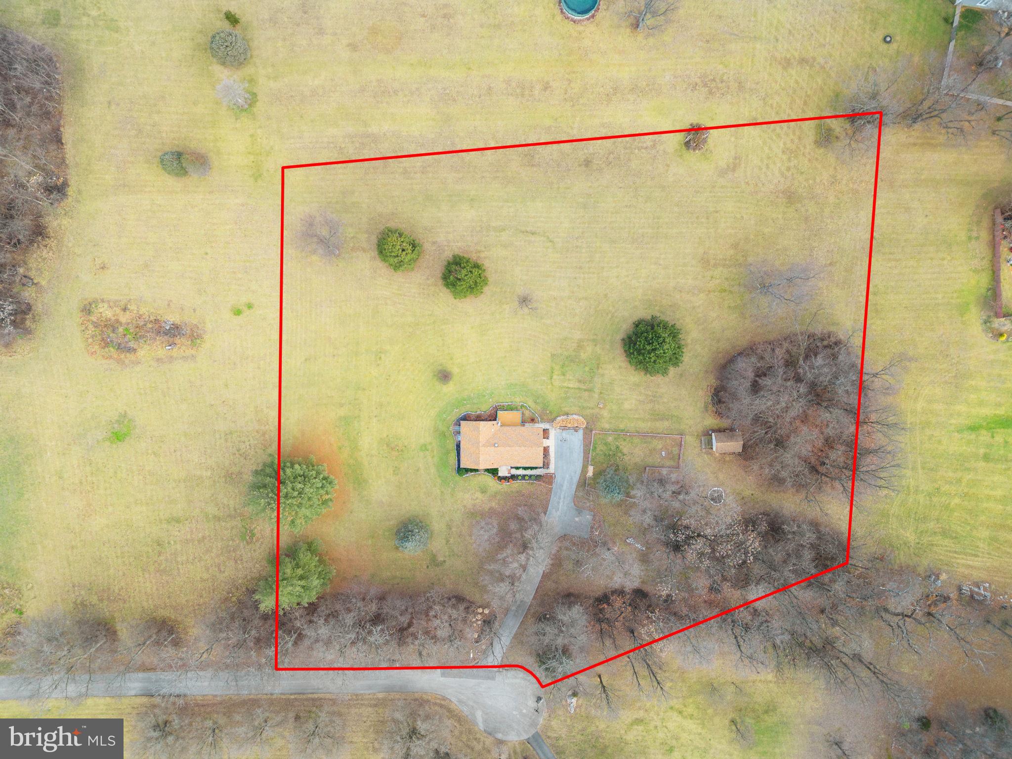 PEMBROKE GROVE - Residential