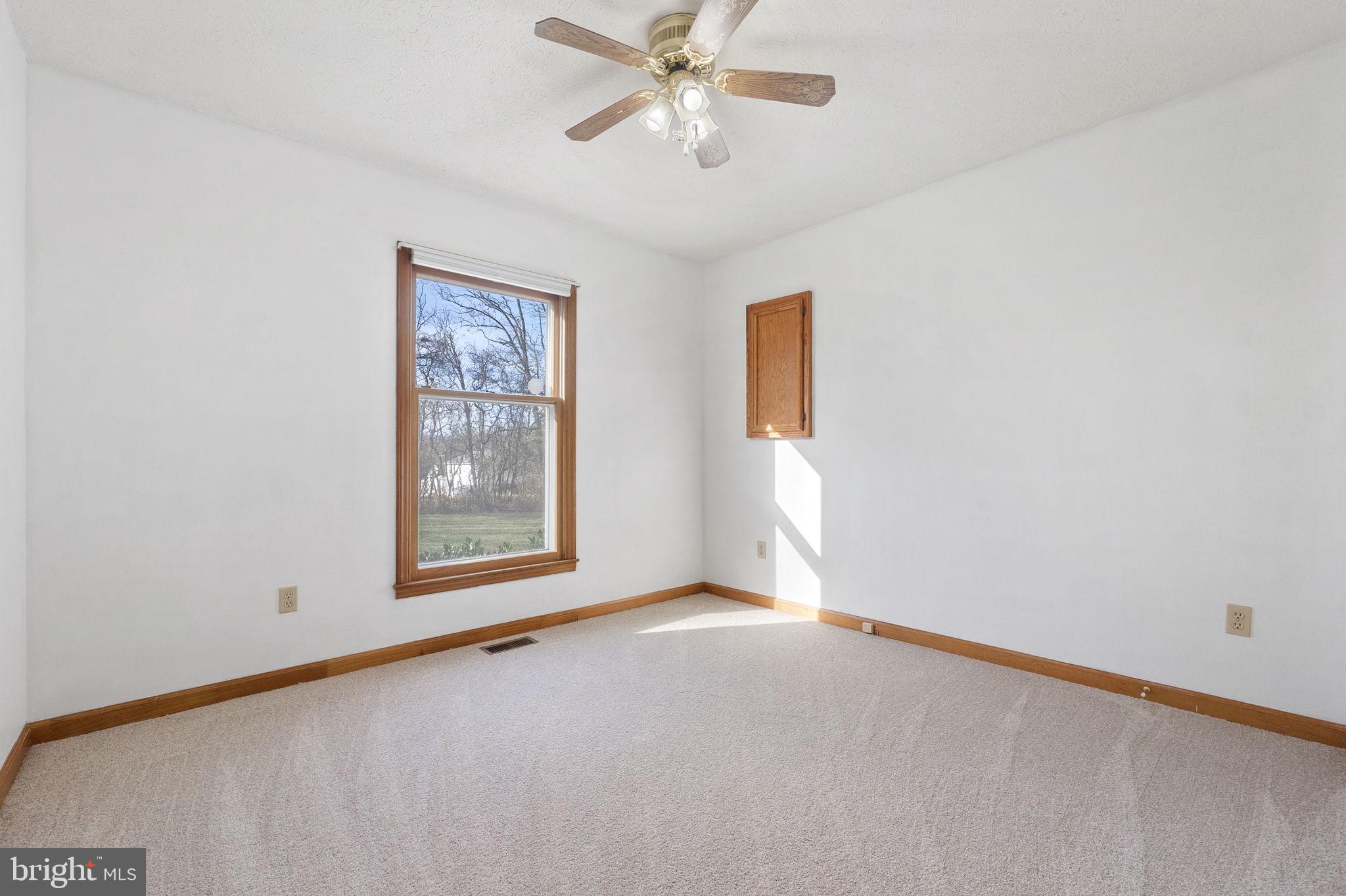 PEMBROKE GROVE - Residential