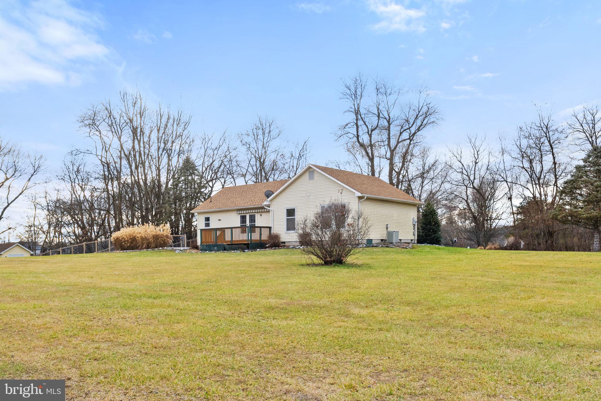 PEMBROKE GROVE - Residential