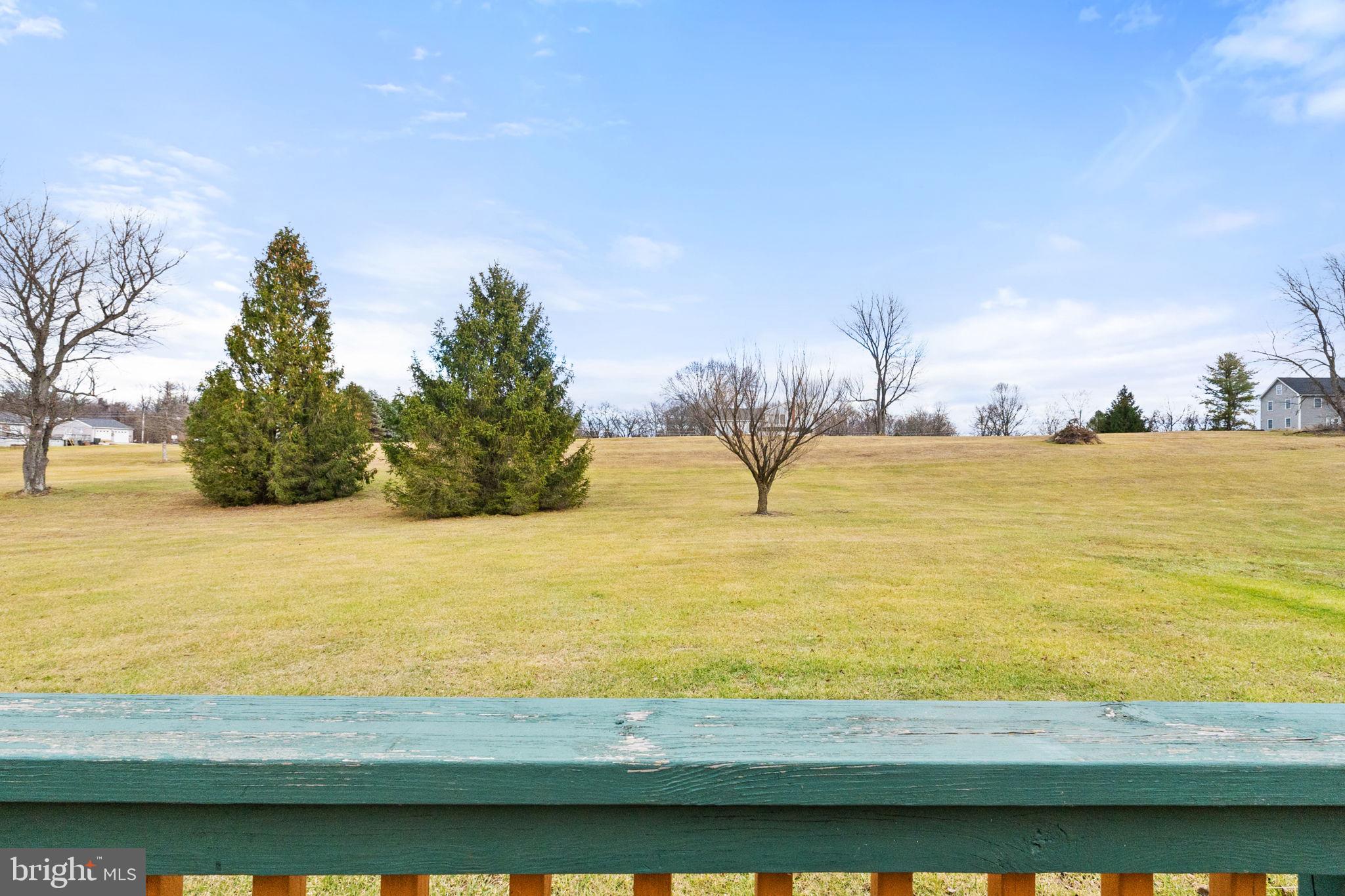 PEMBROKE GROVE - Residential