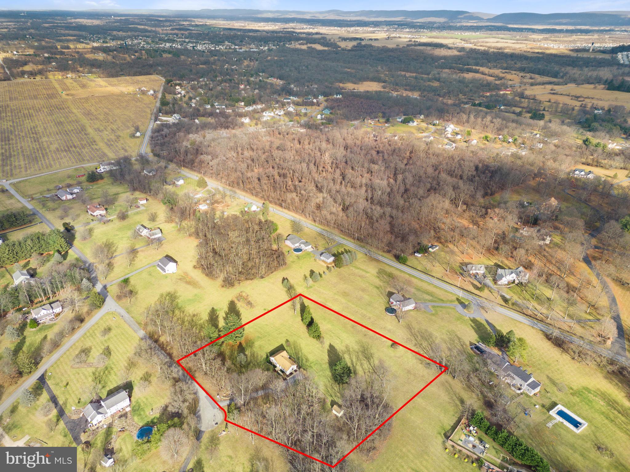 PEMBROKE GROVE - Residential