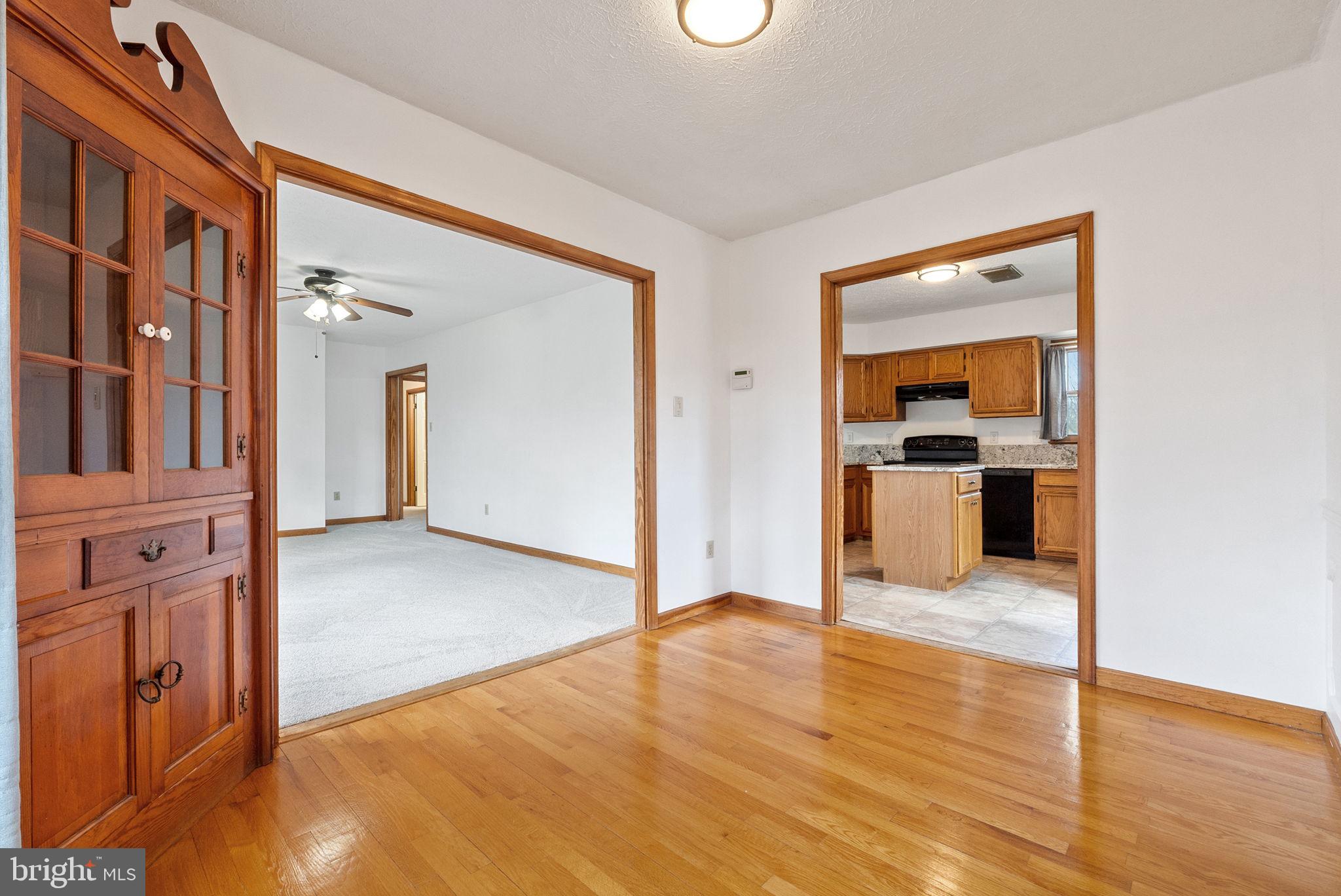 PEMBROKE GROVE - Residential