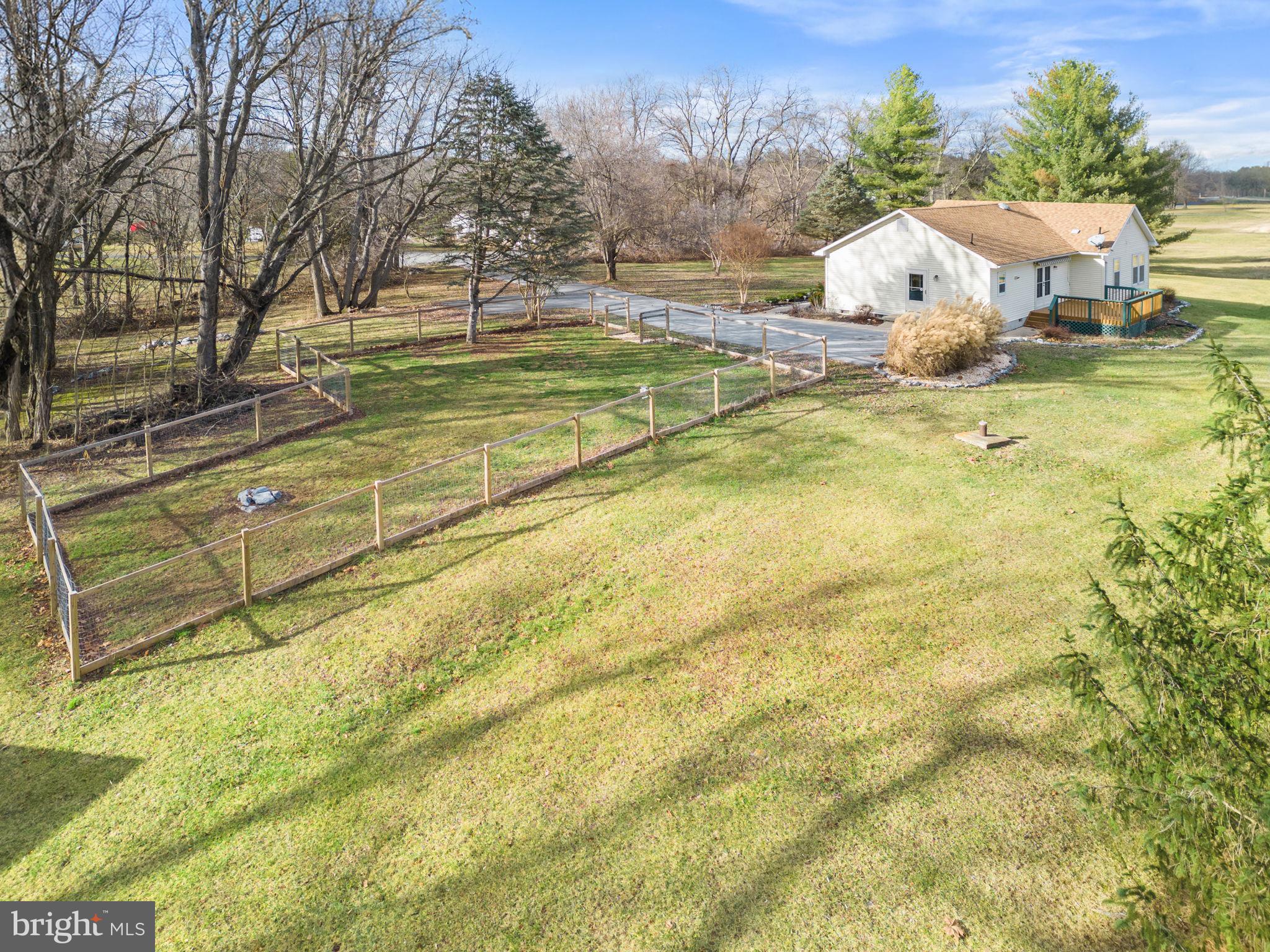 PEMBROKE GROVE - Residential