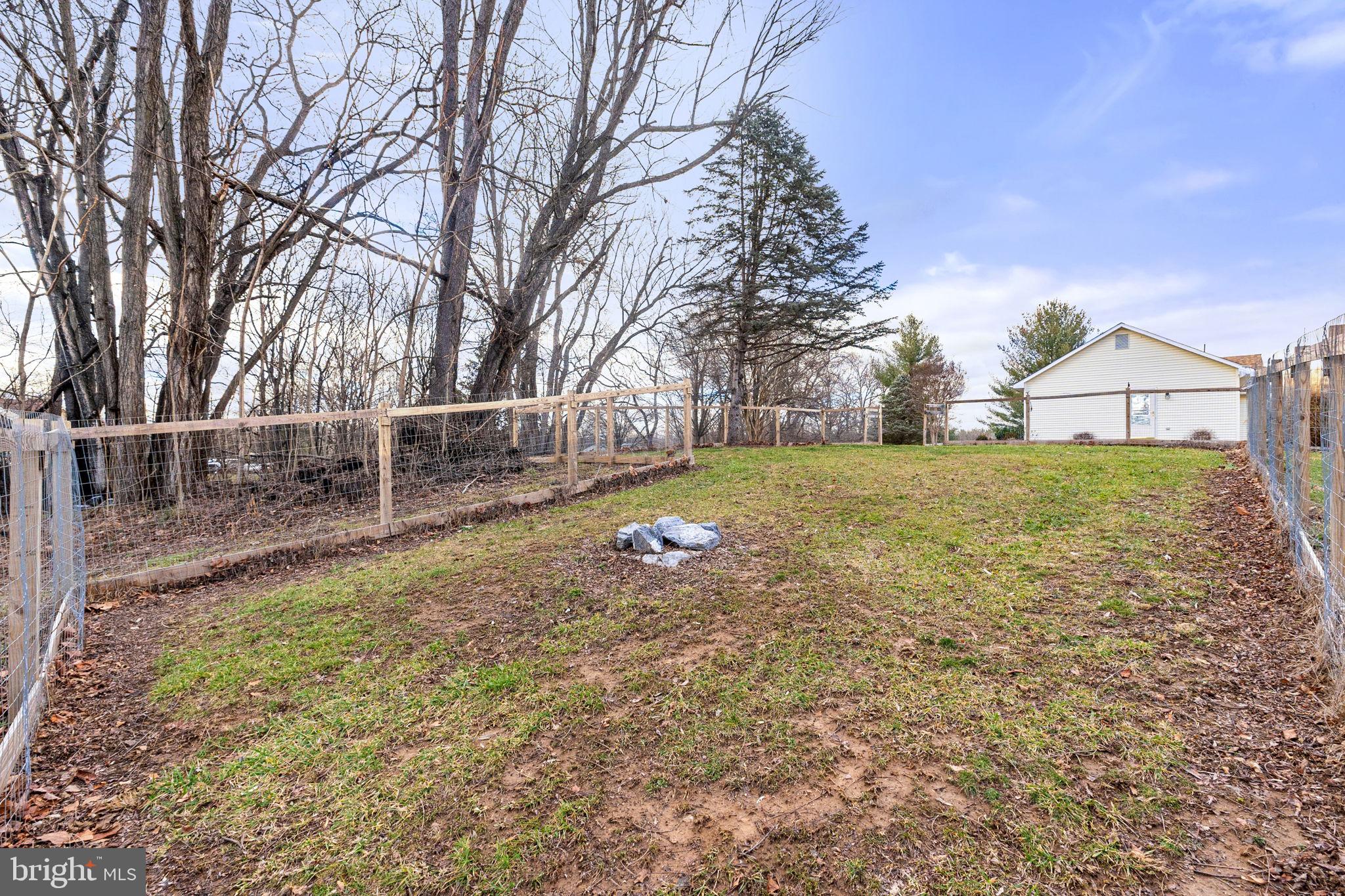 PEMBROKE GROVE - Residential