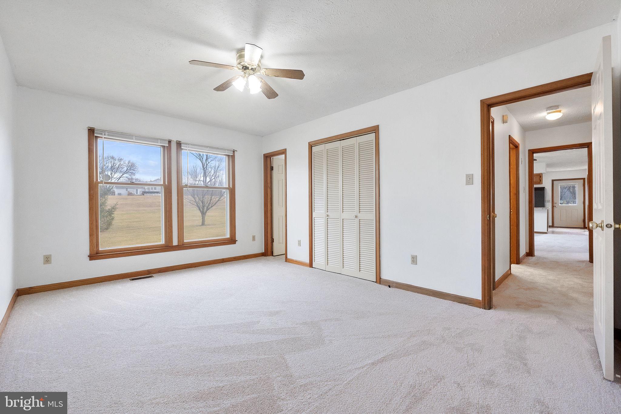 PEMBROKE GROVE - Residential