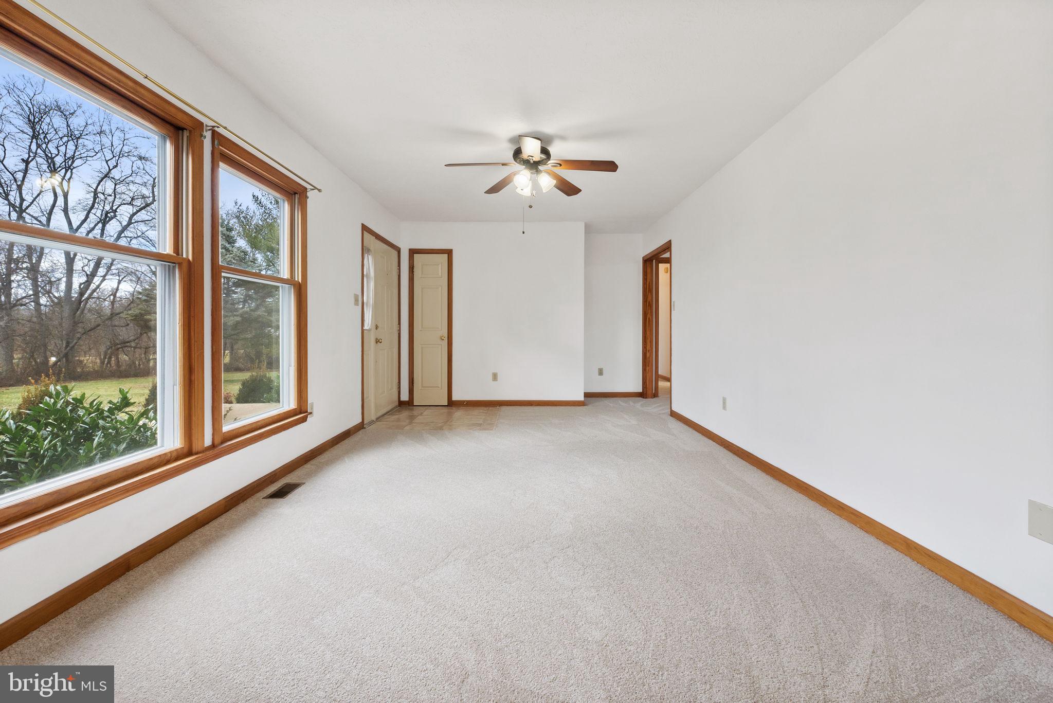 PEMBROKE GROVE - Residential