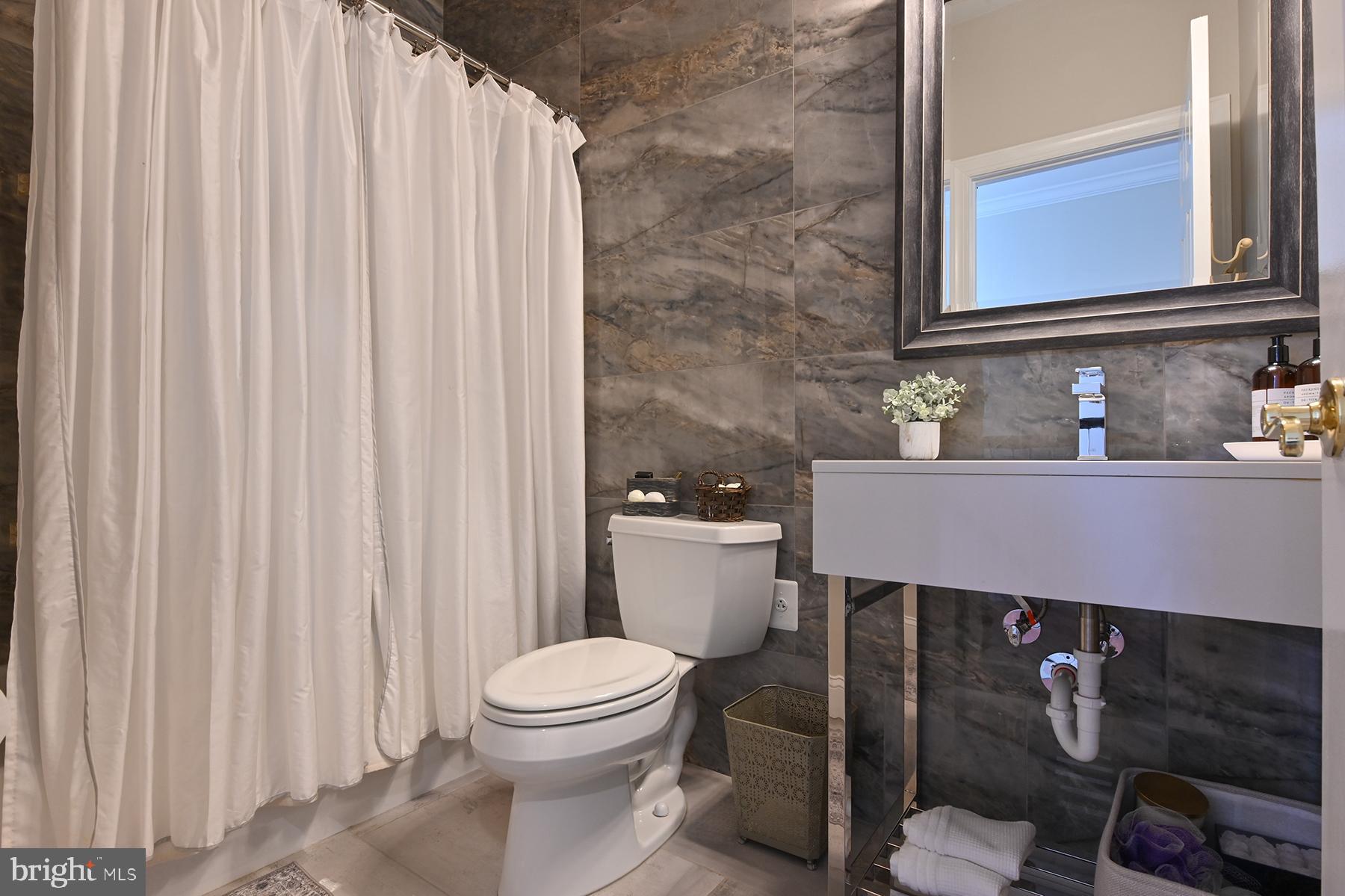 SEVERNSIDE - Residential