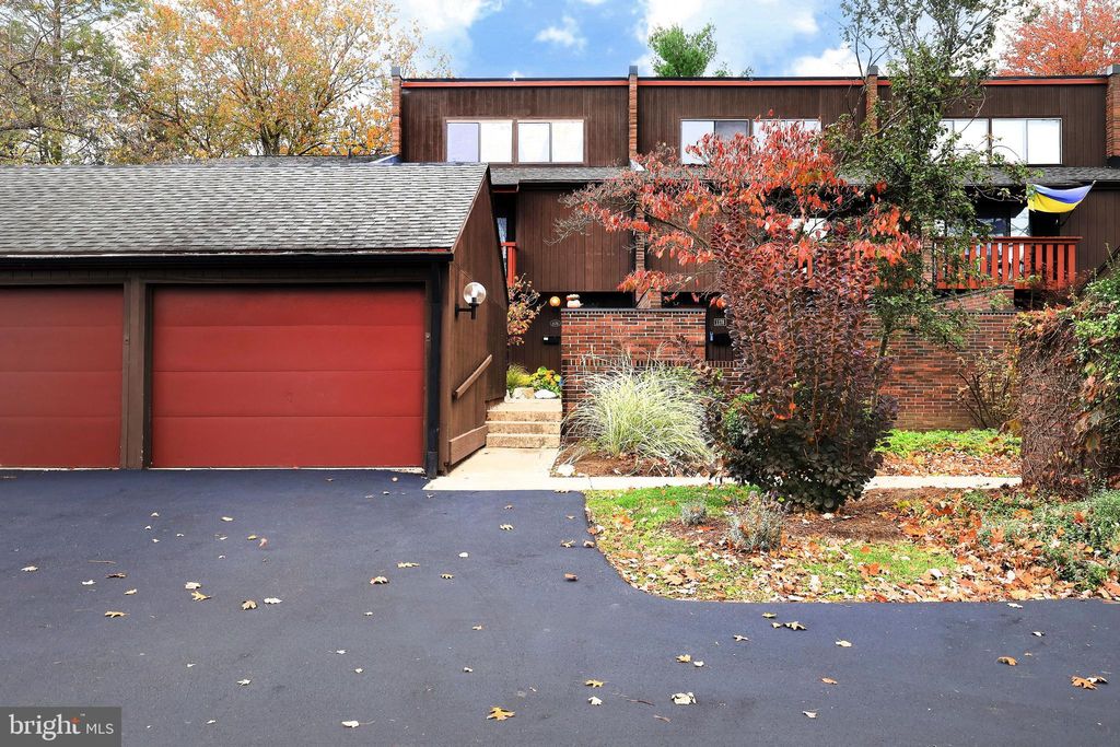 Photo of 1178 Westerly Parkway, STATE COLLEGE, PA 16801 (MLS # PACE2516666)