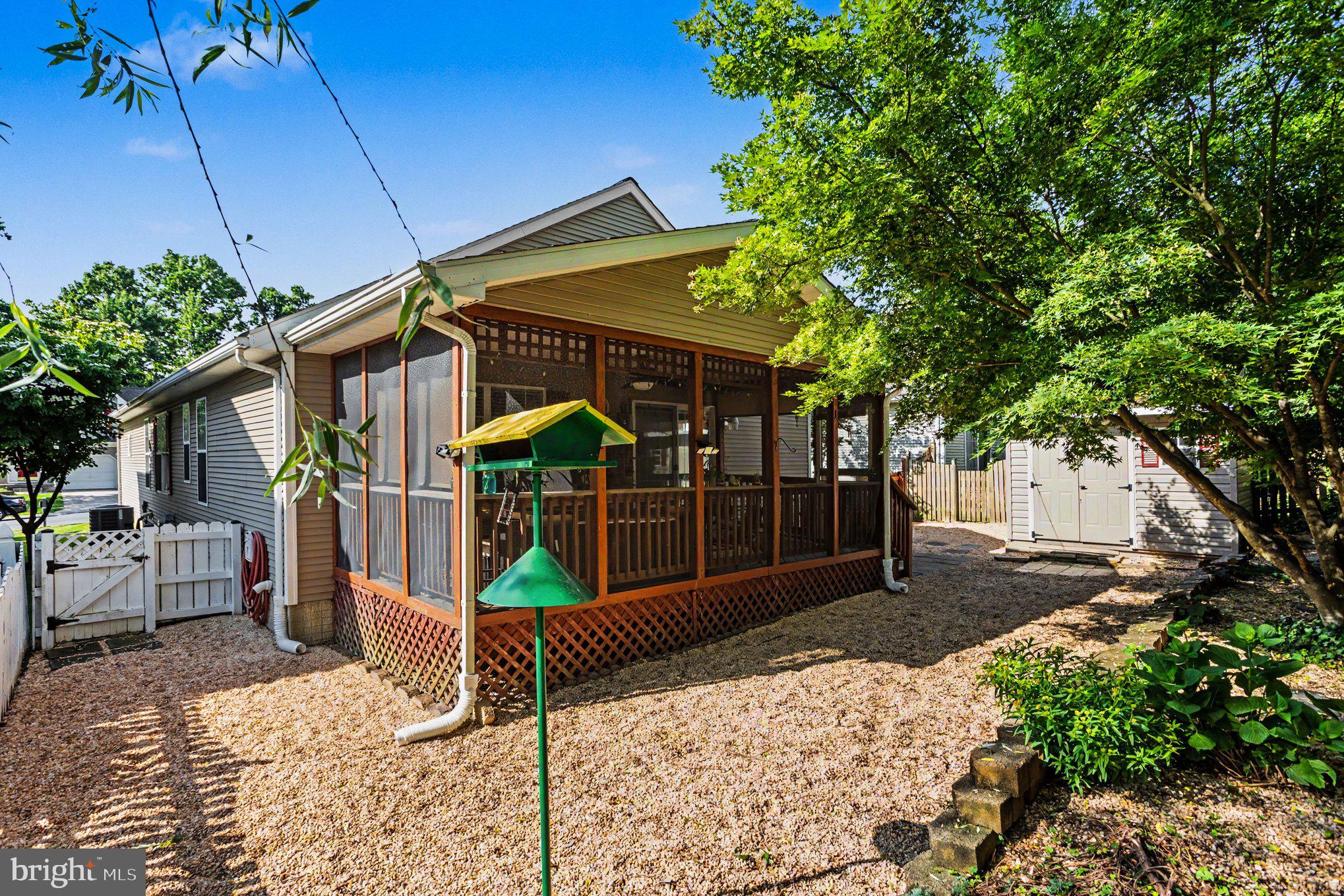 1029 SEARAY COURT
