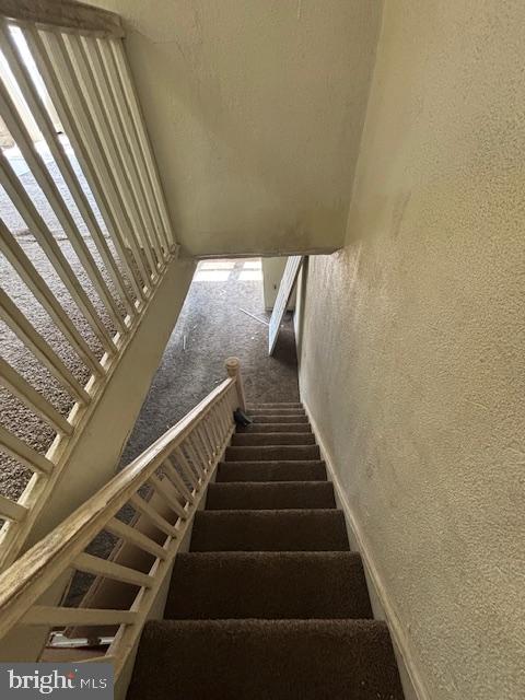 ELMWOOD PARK - Residential