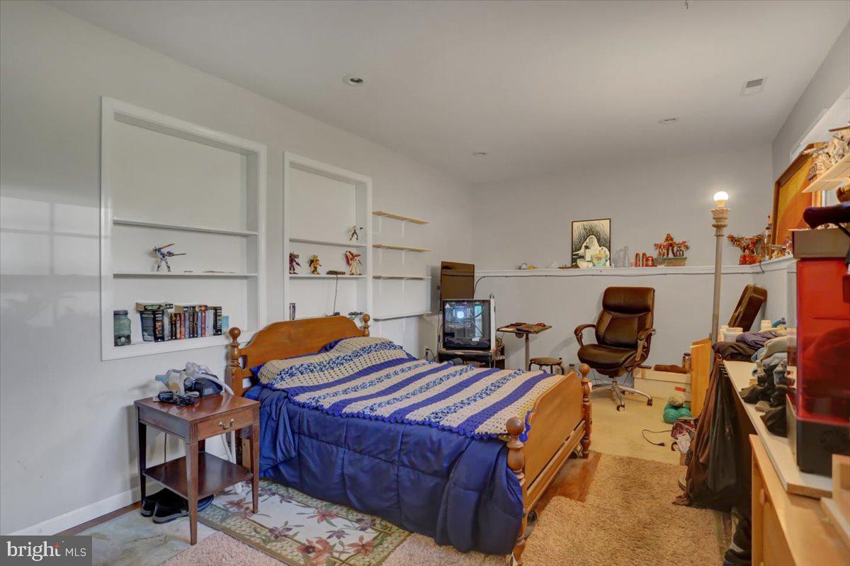 OPEQUON MEADOWS - Residential