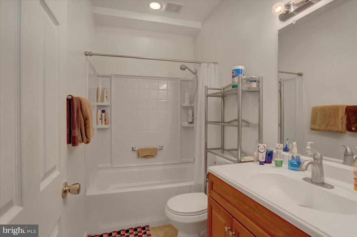 OPEQUON MEADOWS - Residential