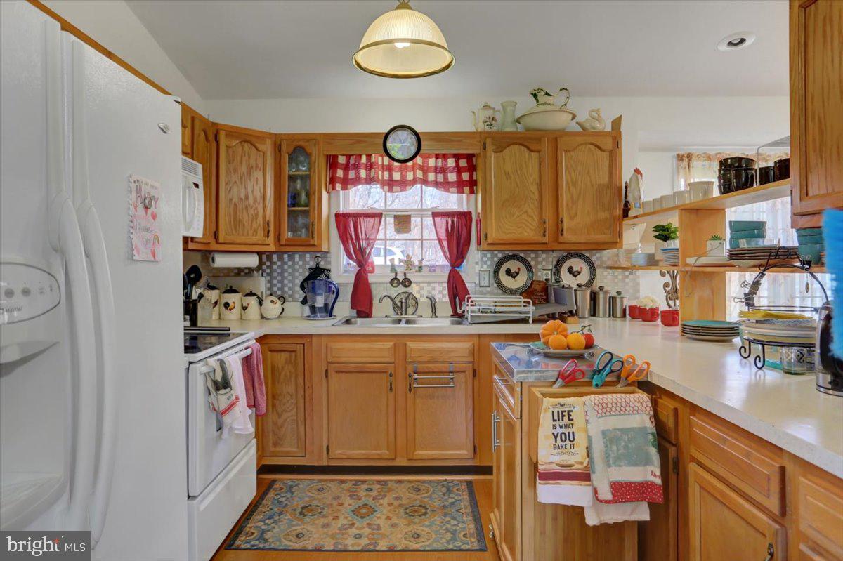 OPEQUON MEADOWS - Residential