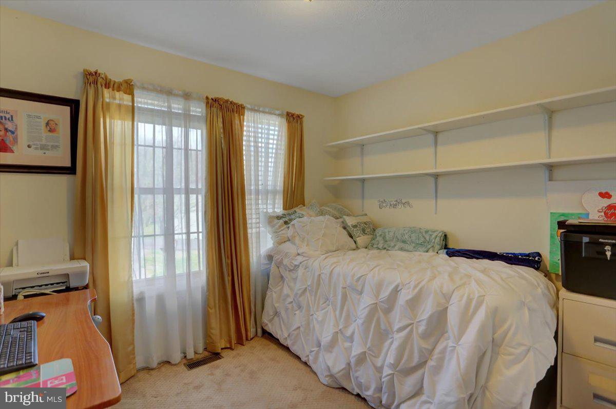 OPEQUON MEADOWS - Residential