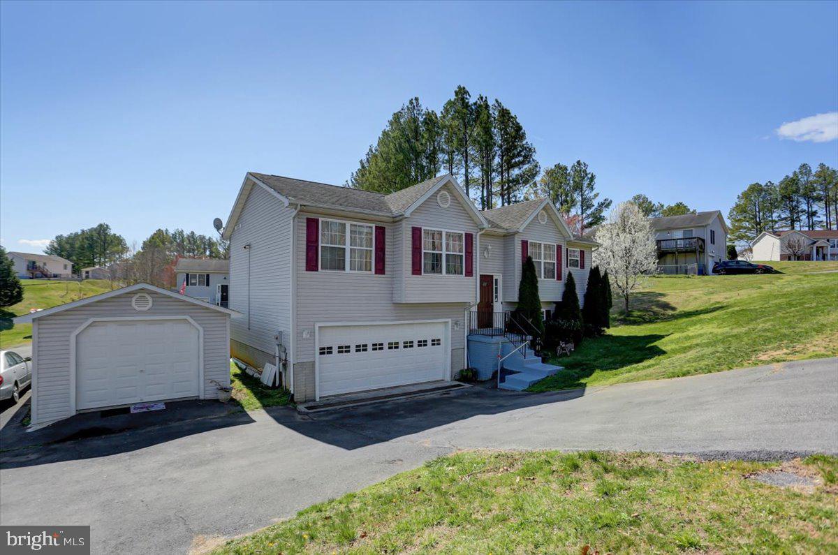 OPEQUON MEADOWS - Residential