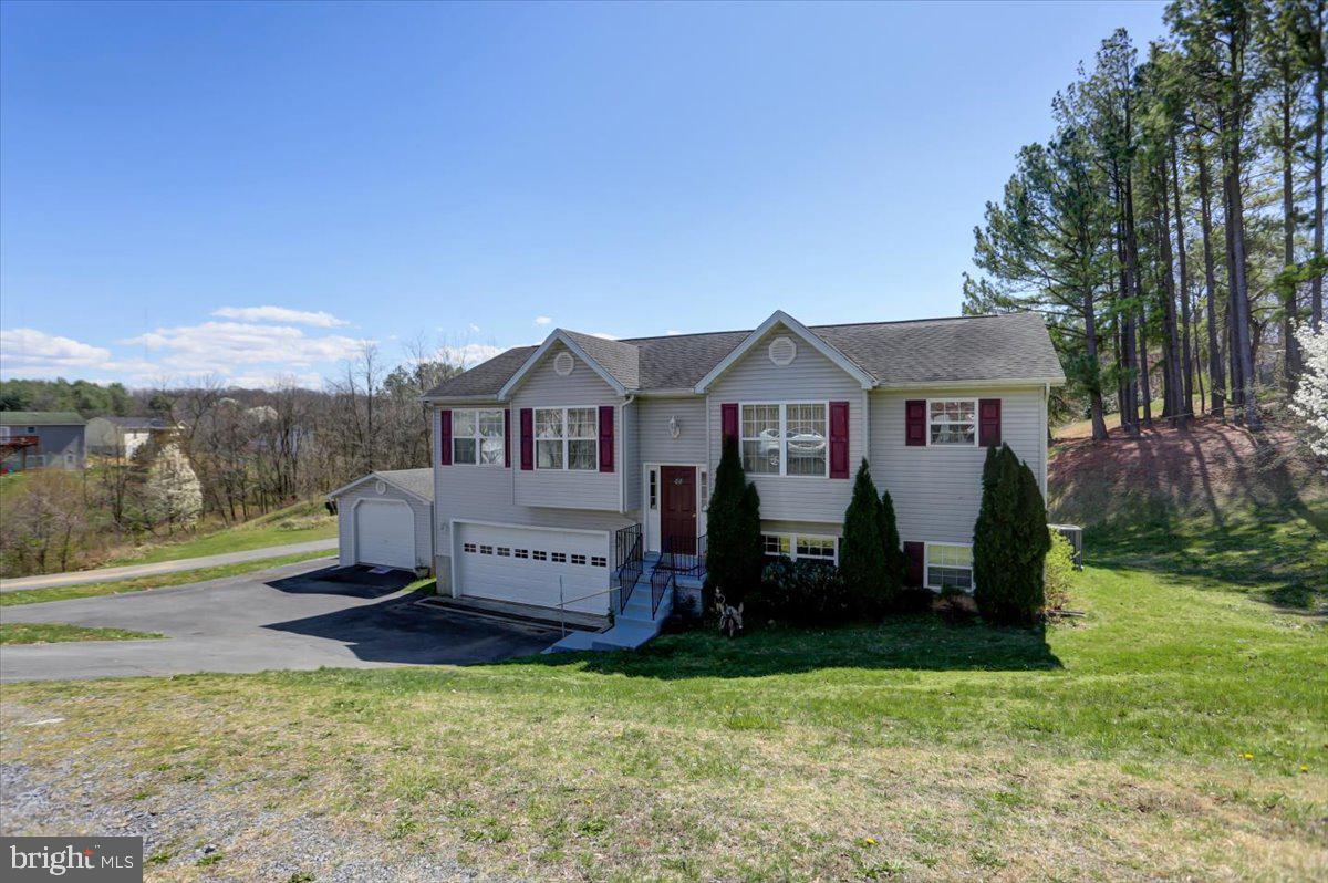 OPEQUON MEADOWS - Residential